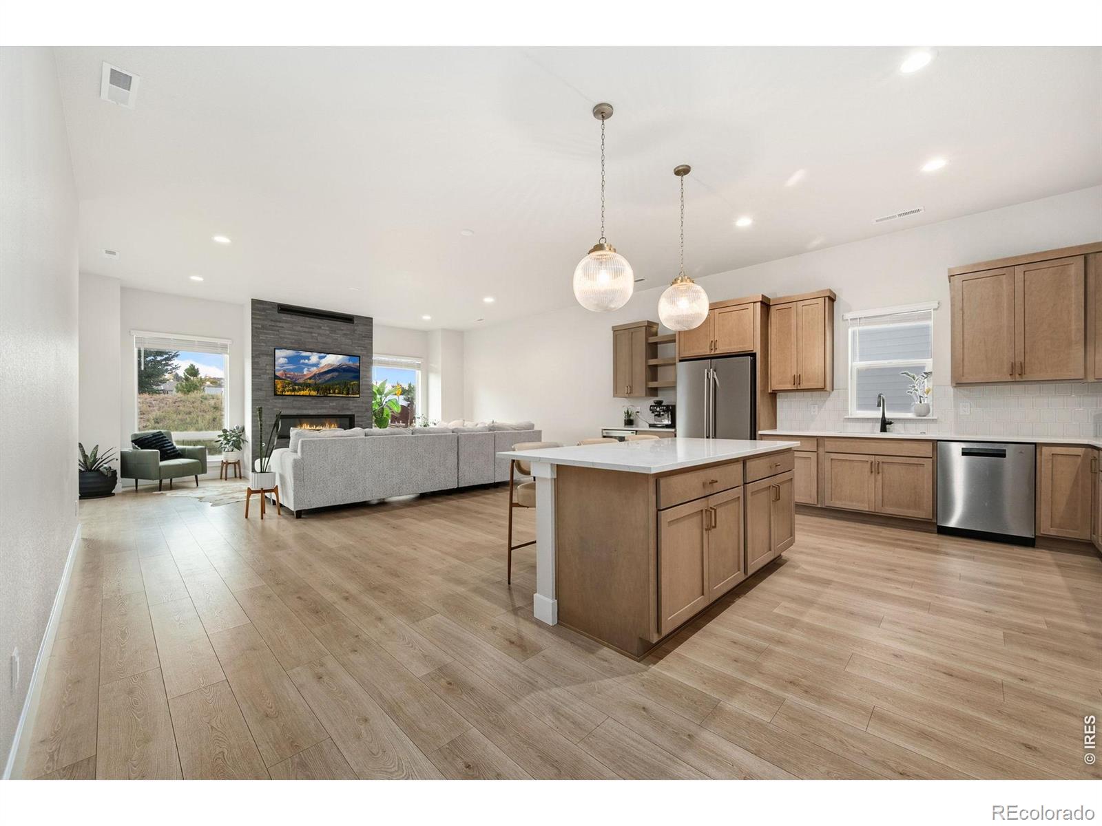 MLS Image #5 for 1780  barefoot drive,windsor, Colorado