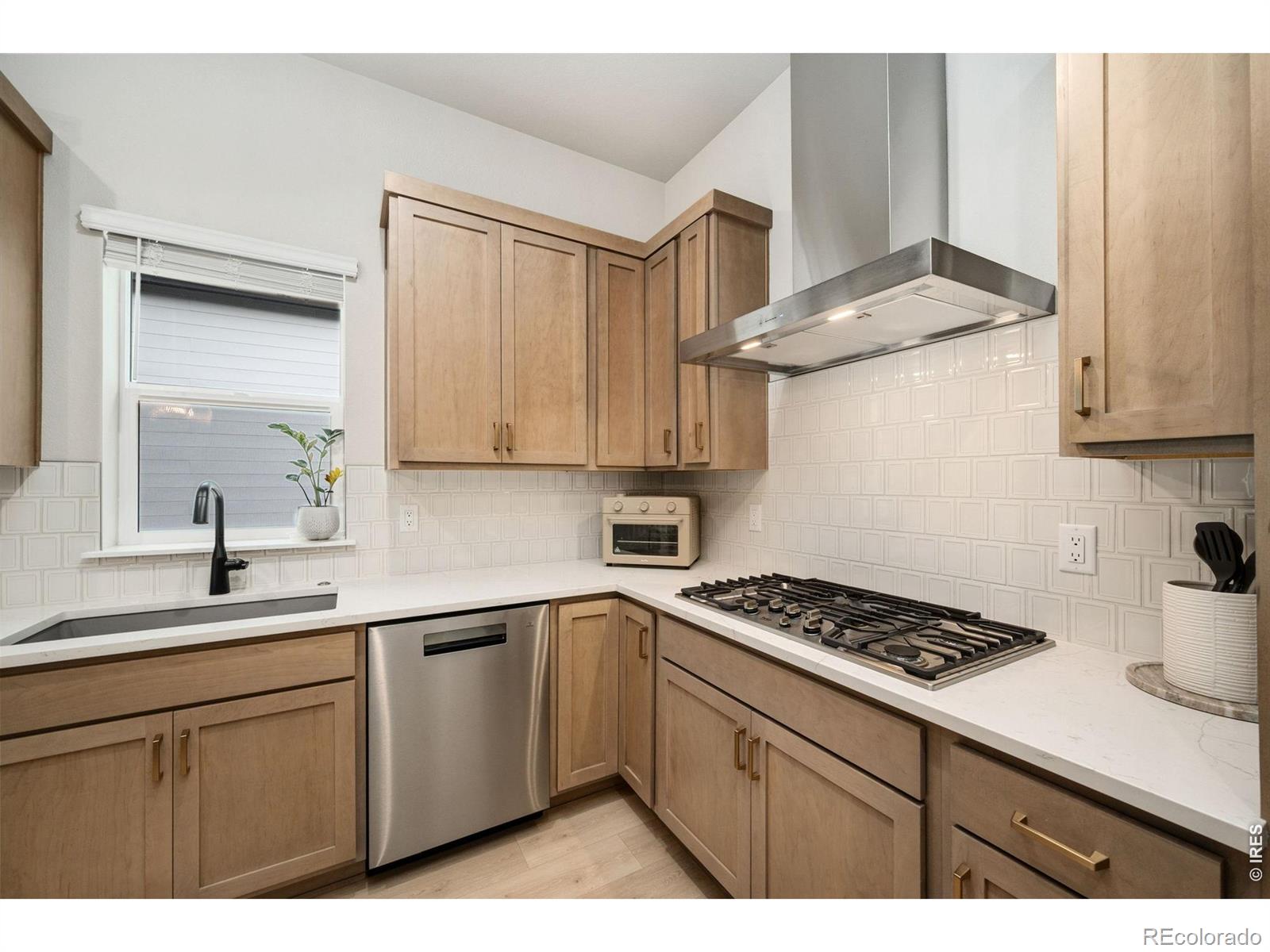 MLS Image #9 for 1780  barefoot drive,windsor, Colorado