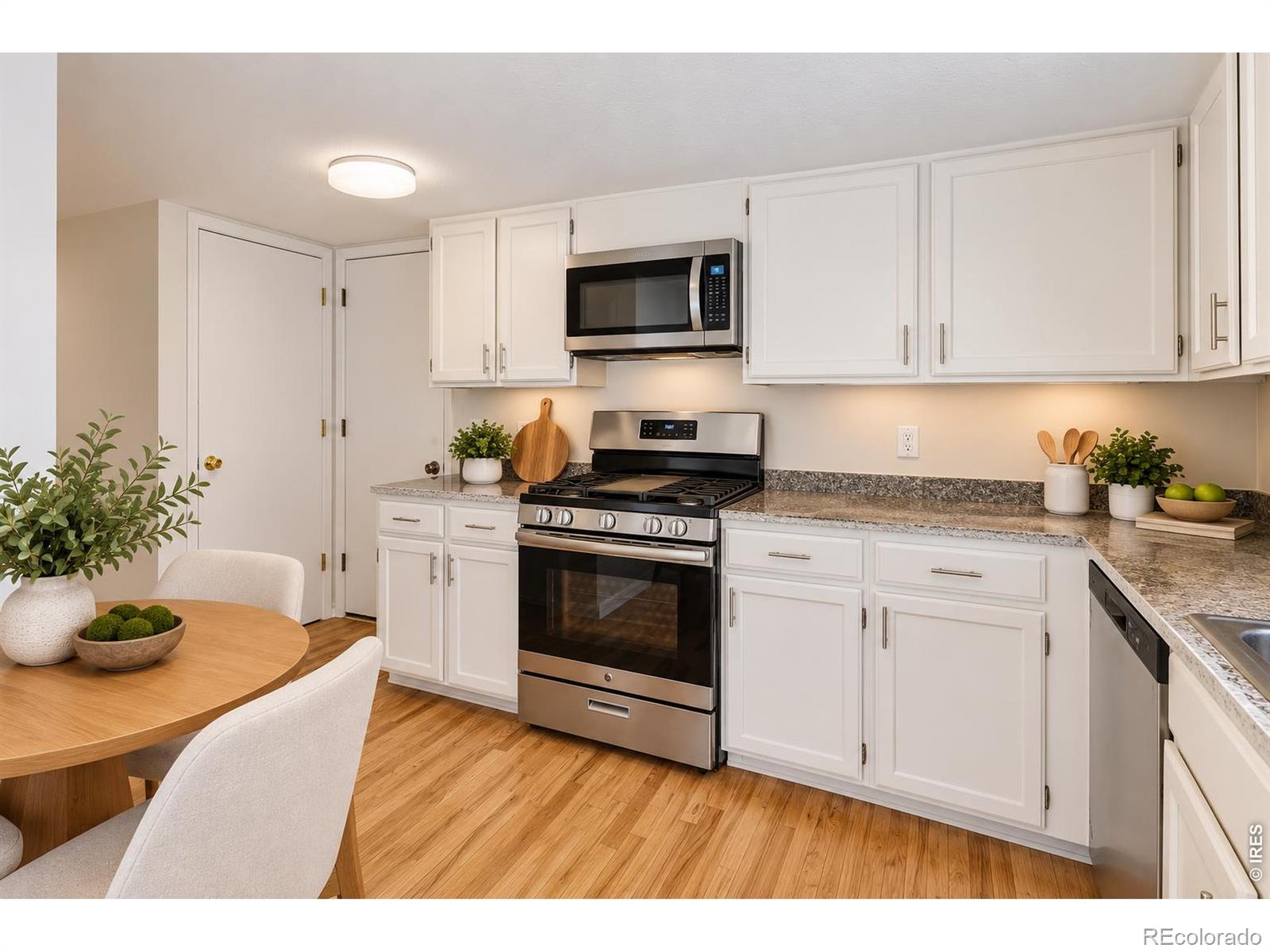 MLS Image #10 for 1877  lincoln drive,longmont, Colorado