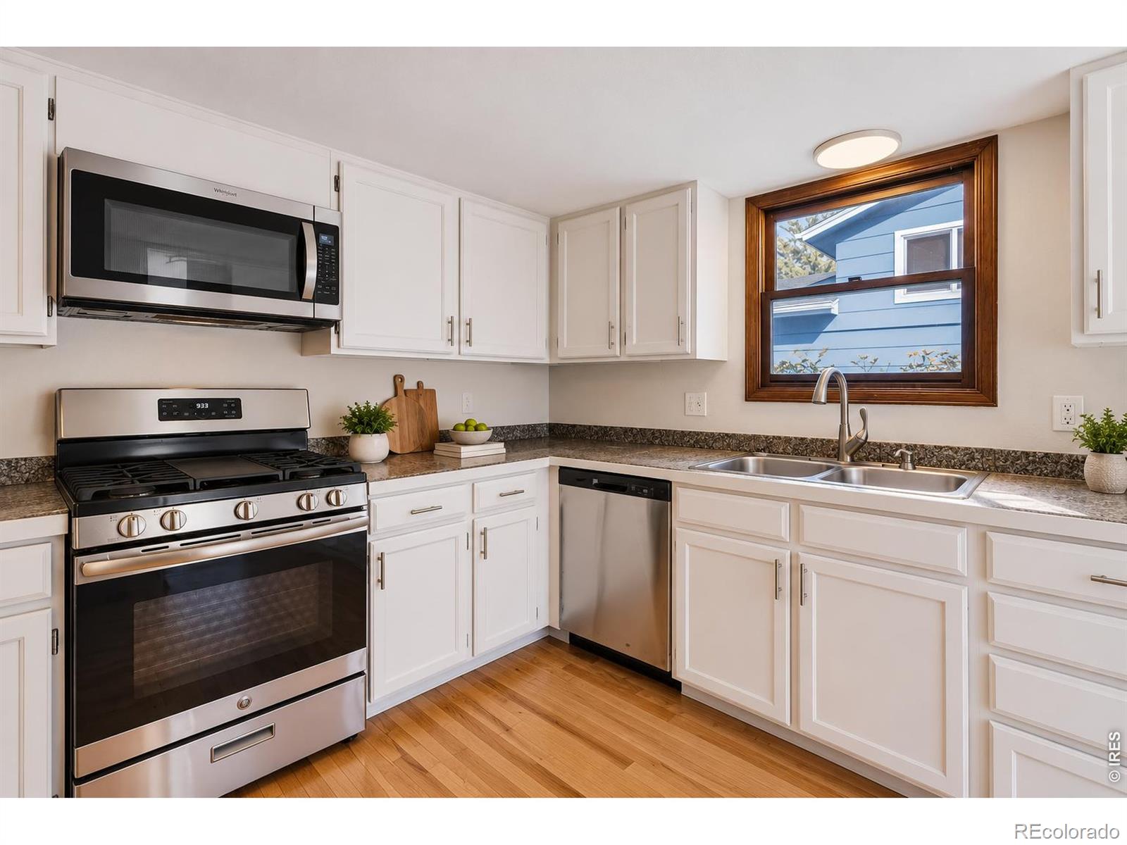 MLS Image #9 for 1877  lincoln drive,longmont, Colorado