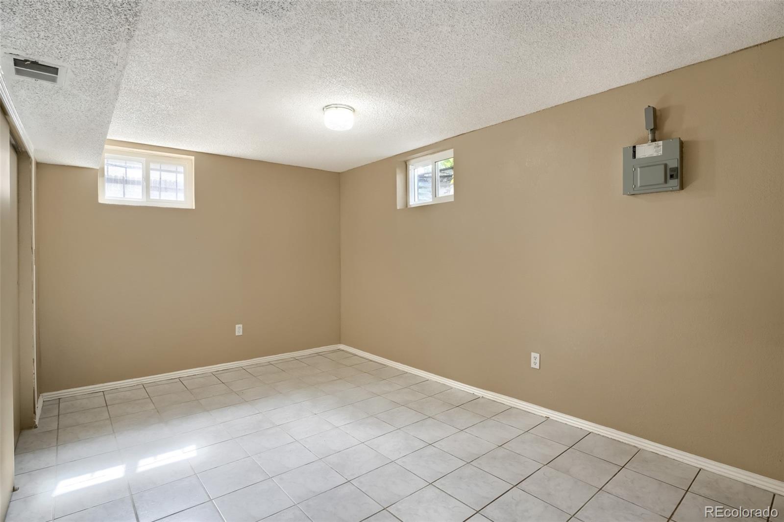 MLS Image #7 for 2747 s quay way,denver, Colorado