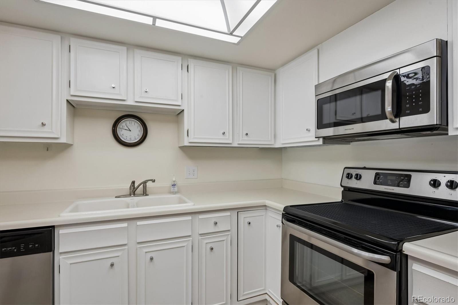 MLS Image #10 for 14000 e linvale place,aurora, Colorado