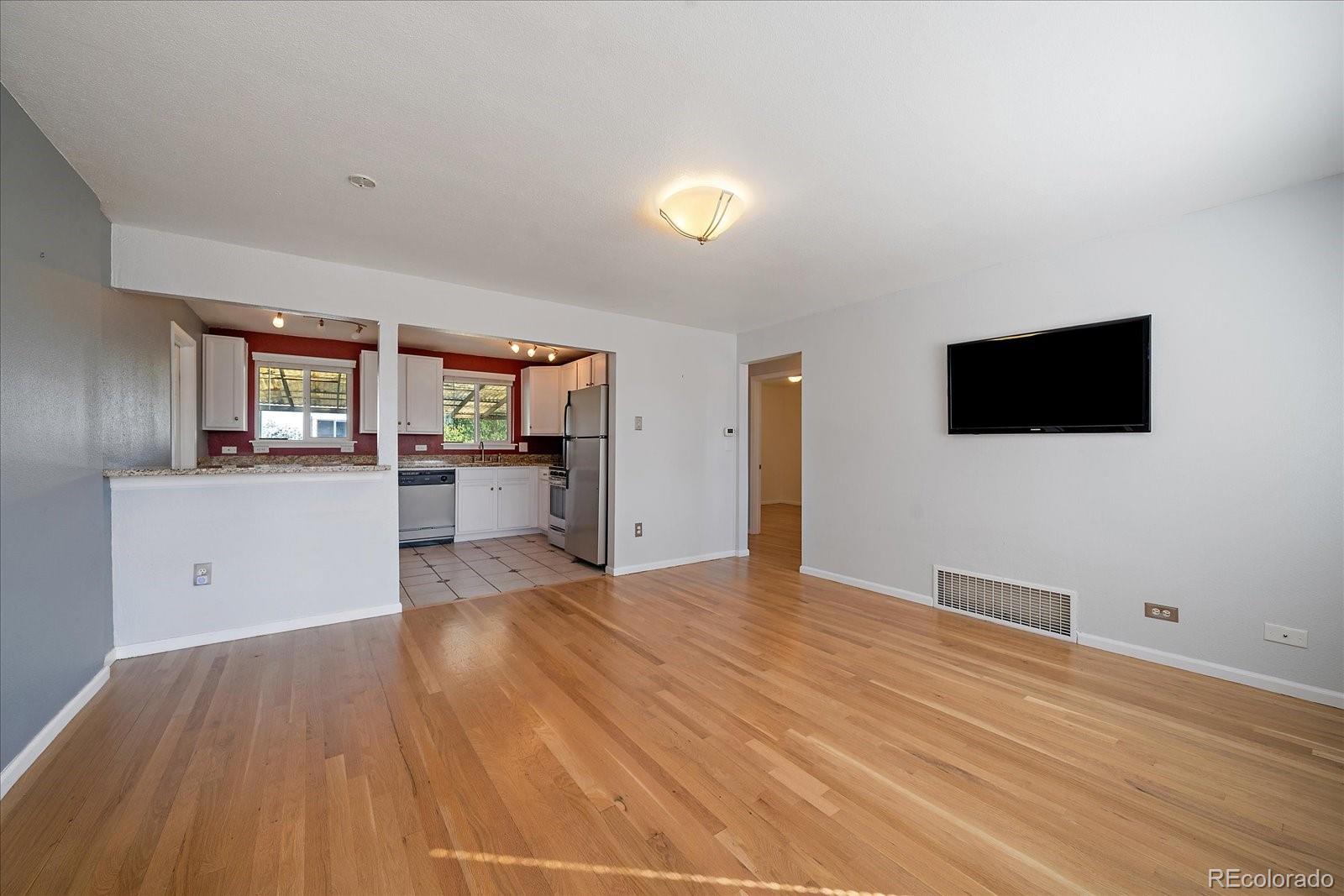 MLS Image #2 for 3040  grape street,denver, Colorado