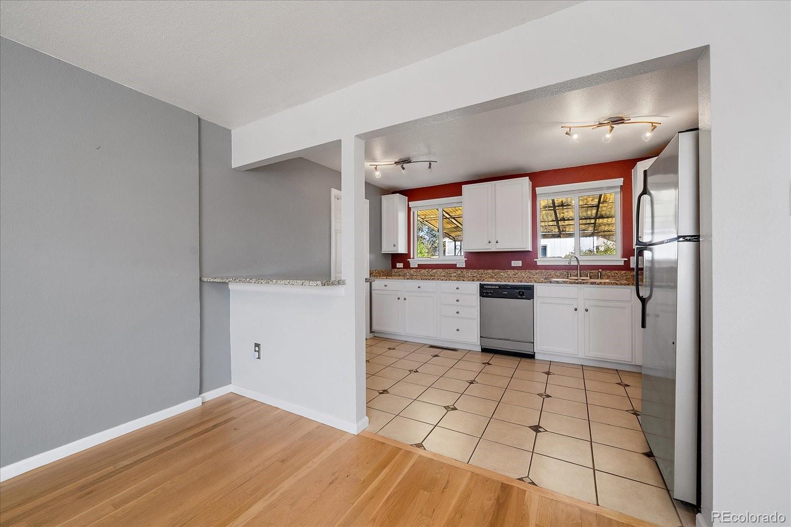 MLS Image #5 for 3040  grape street,denver, Colorado