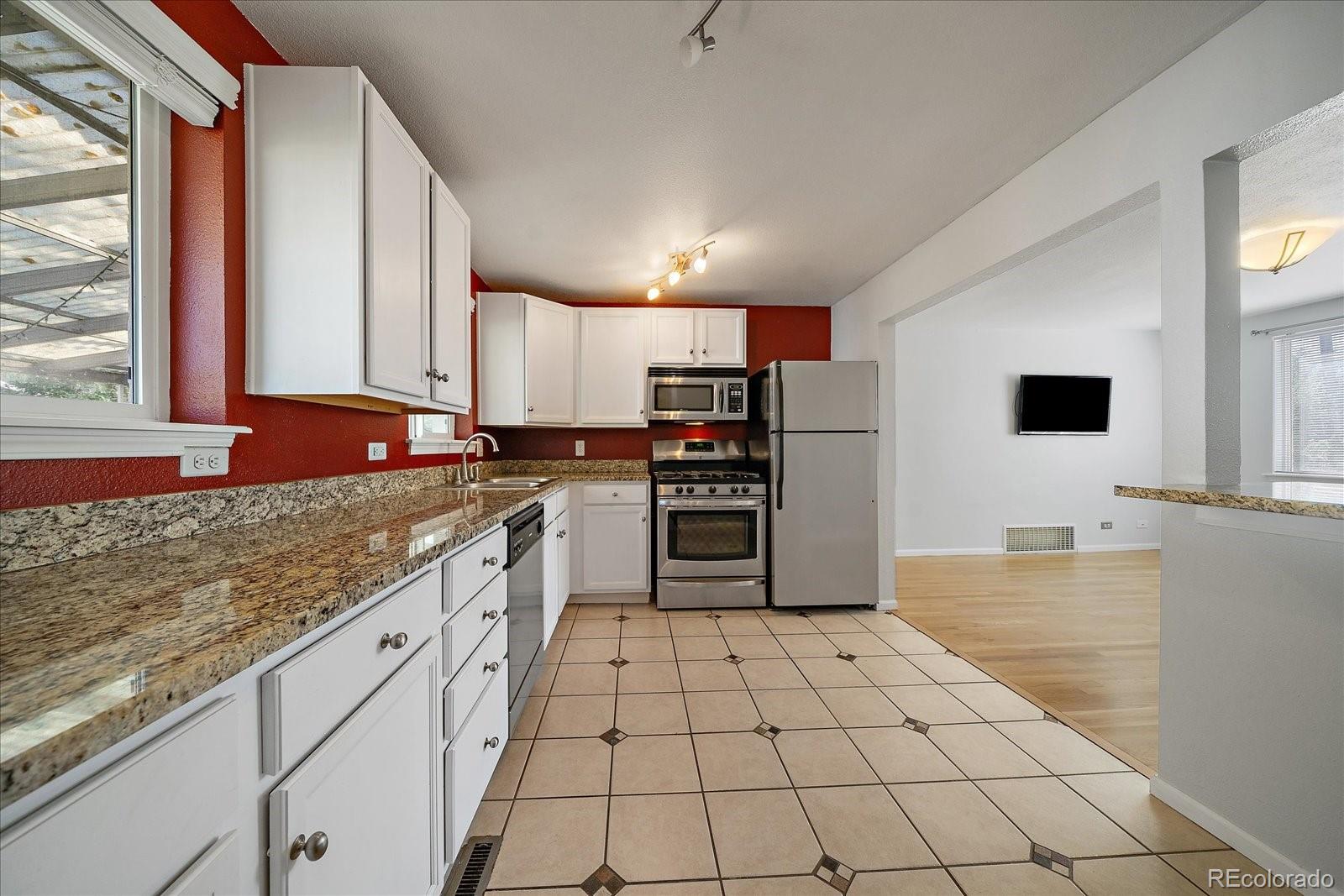 MLS Image #8 for 3040  grape street,denver, Colorado