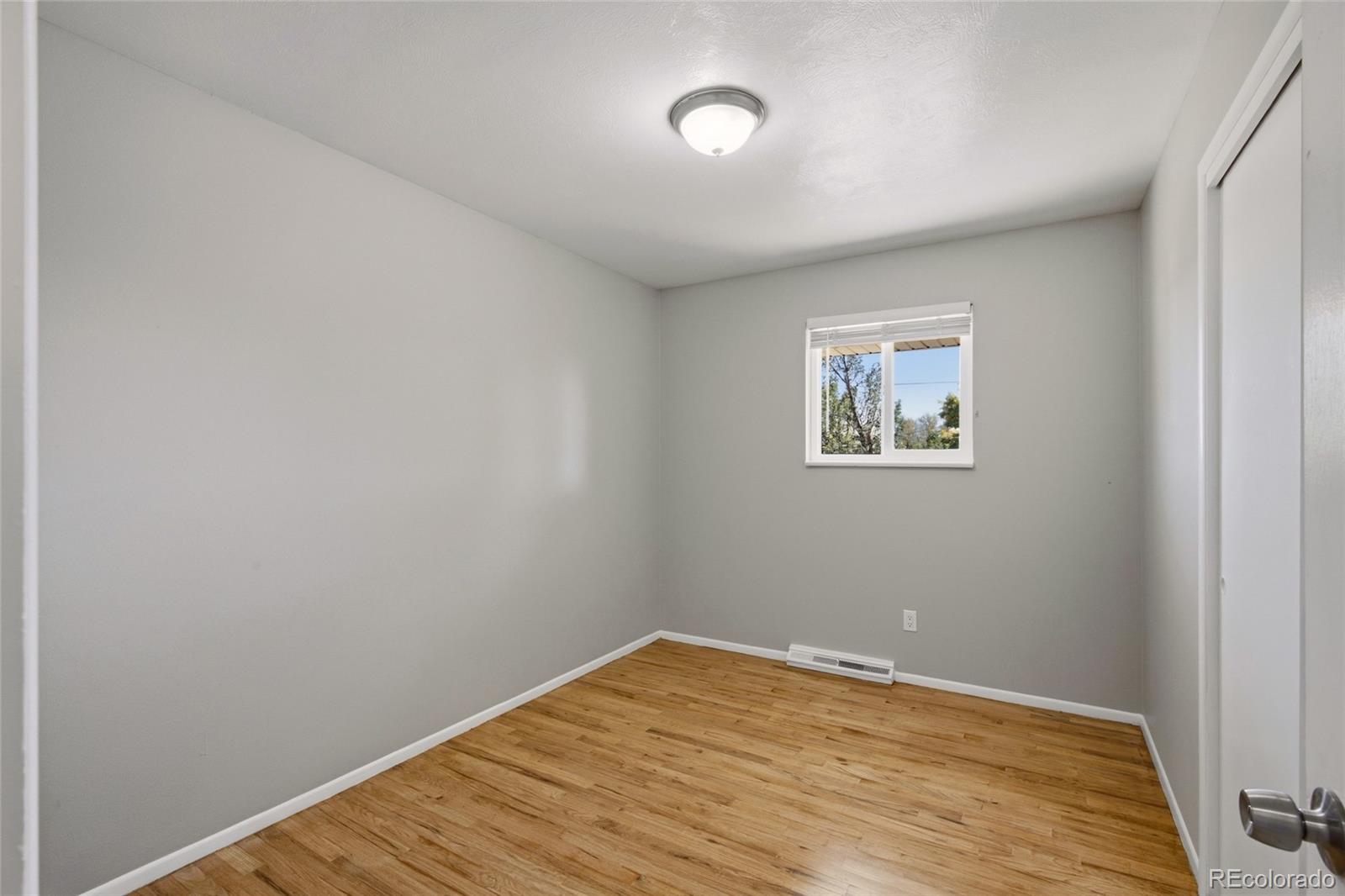 MLS Image #12 for 1080  el paso boulevard,denver, Colorado