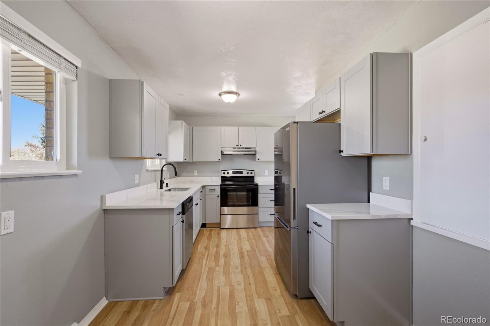 MLS Image #4 for 1080  el paso boulevard,denver, Colorado