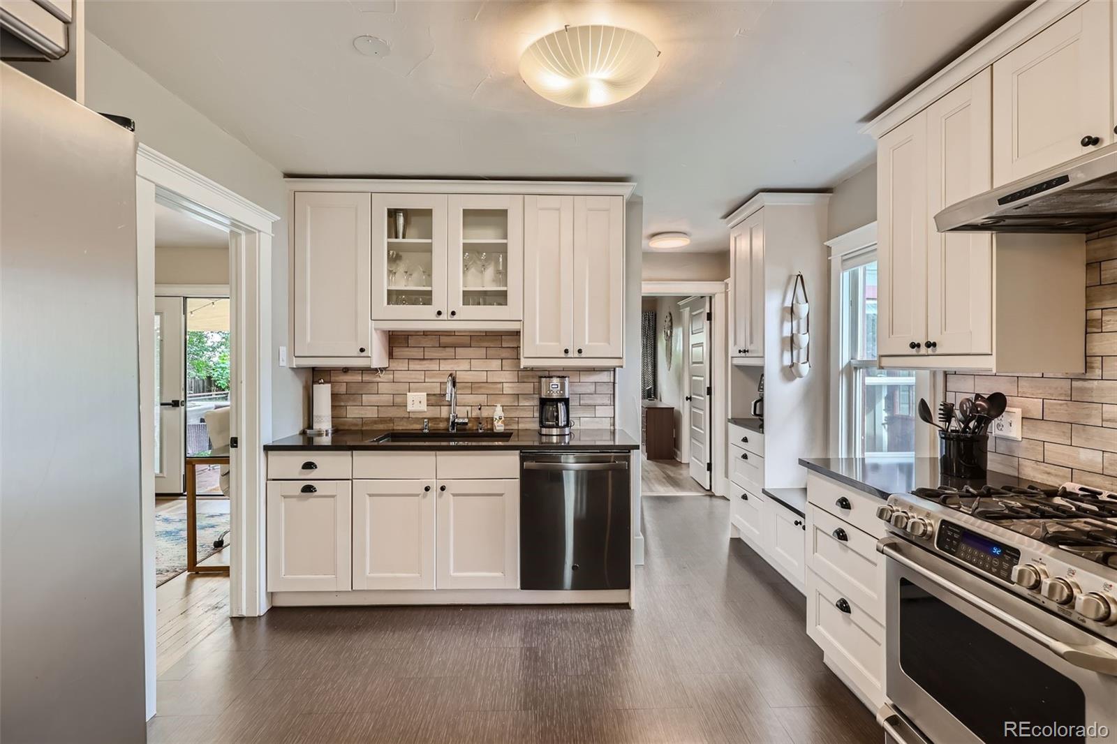 MLS Image #11 for 4353 s logan street,englewood, Colorado