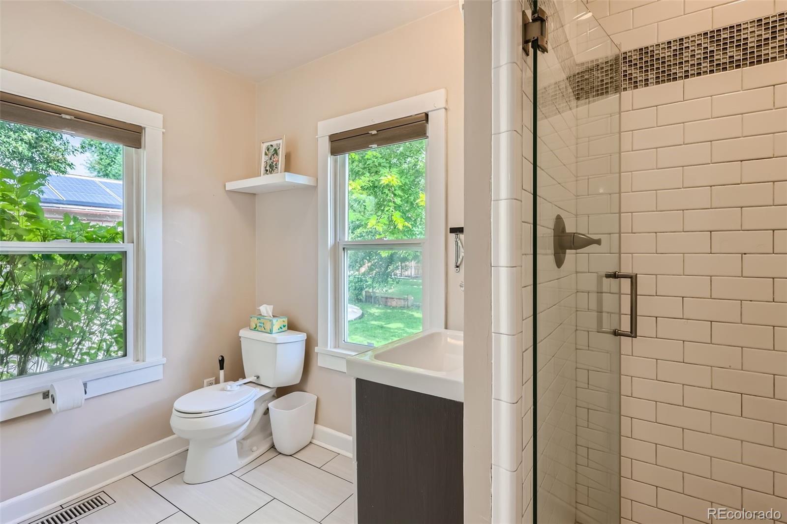 MLS Image #14 for 4353 s logan street,englewood, Colorado