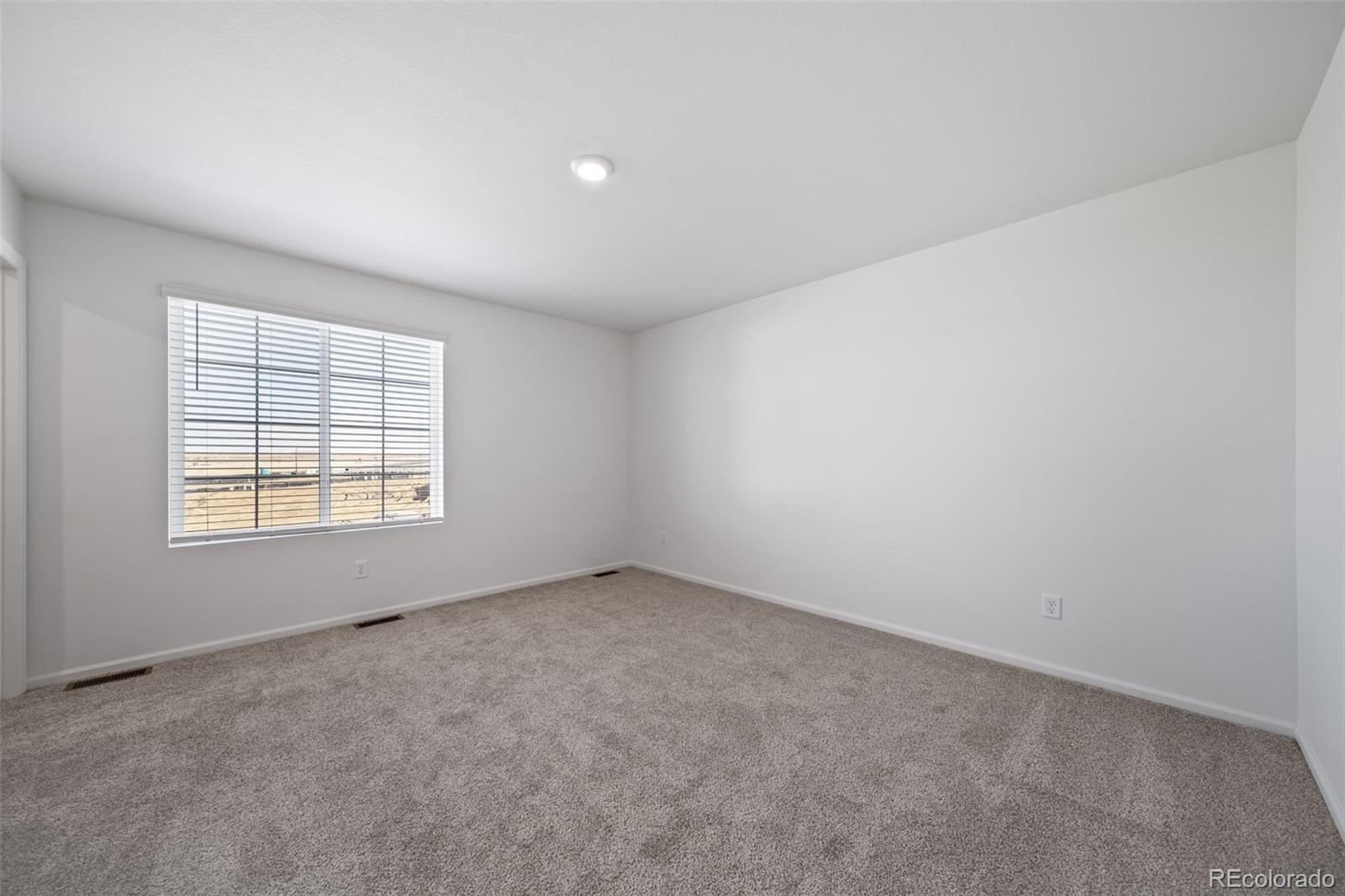 MLS Image #18 for 21781 e 46th place,aurora, Colorado