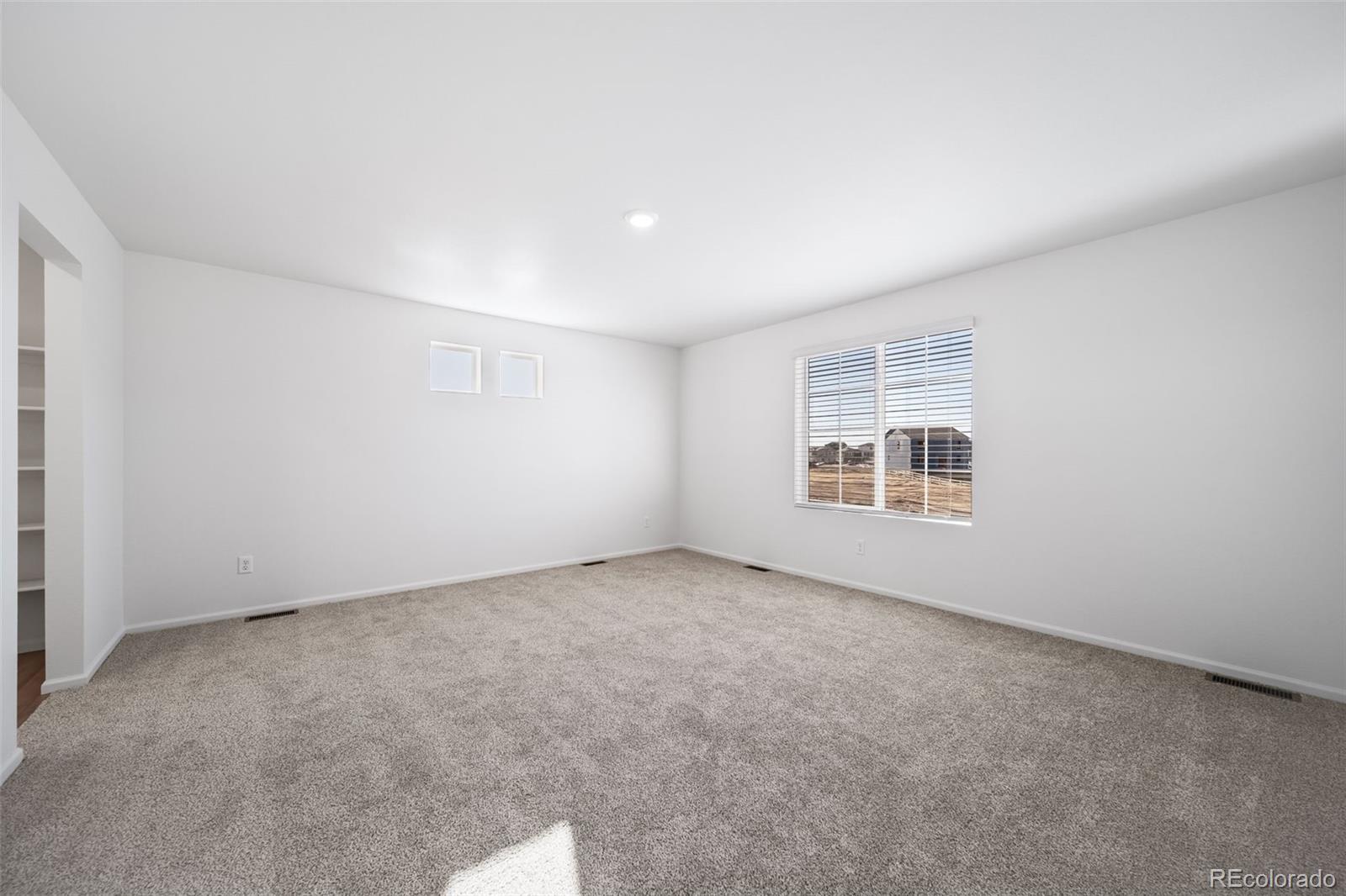 MLS Image #33 for 21781 e 46th place,aurora, Colorado