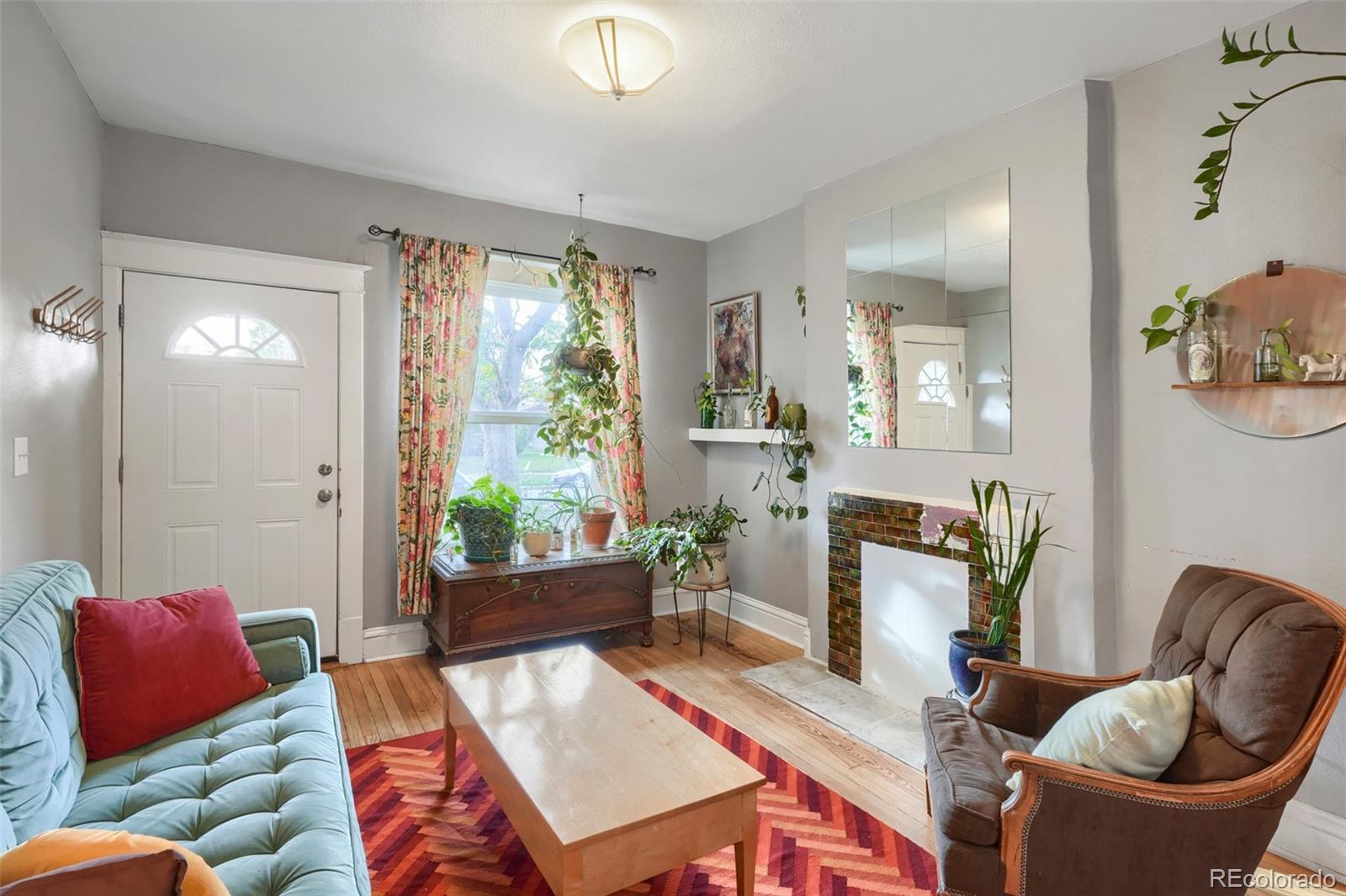 MLS Image #5 for 3108 n high street,denver, Colorado