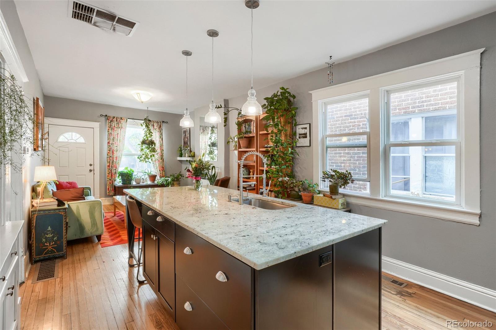 MLS Image #8 for 3108 n high street,denver, Colorado