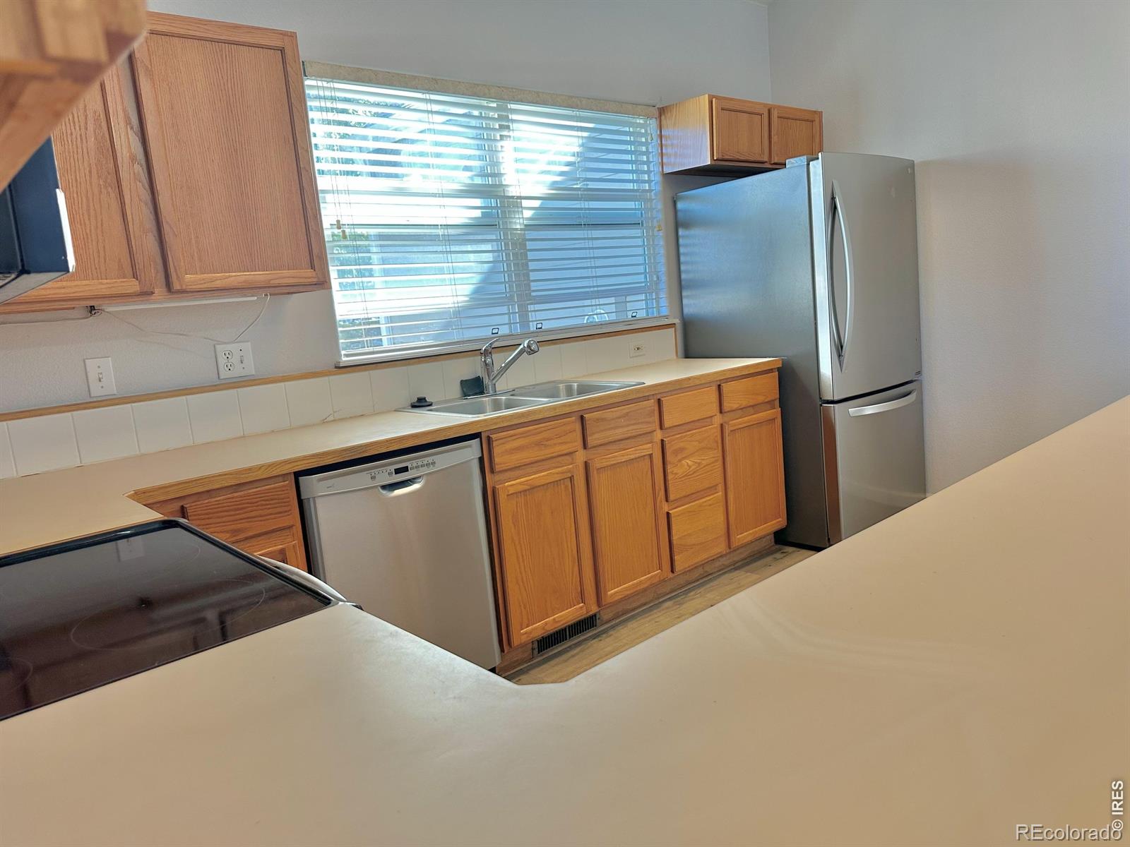 MLS Image #14 for 15555 e 40th avenue 7,denver, Colorado