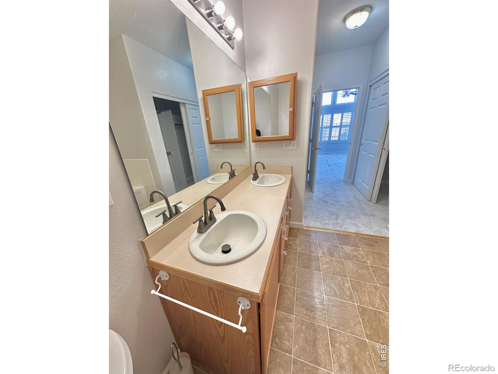 MLS Image #29 for 15555 e 40th avenue 7,denver, Colorado