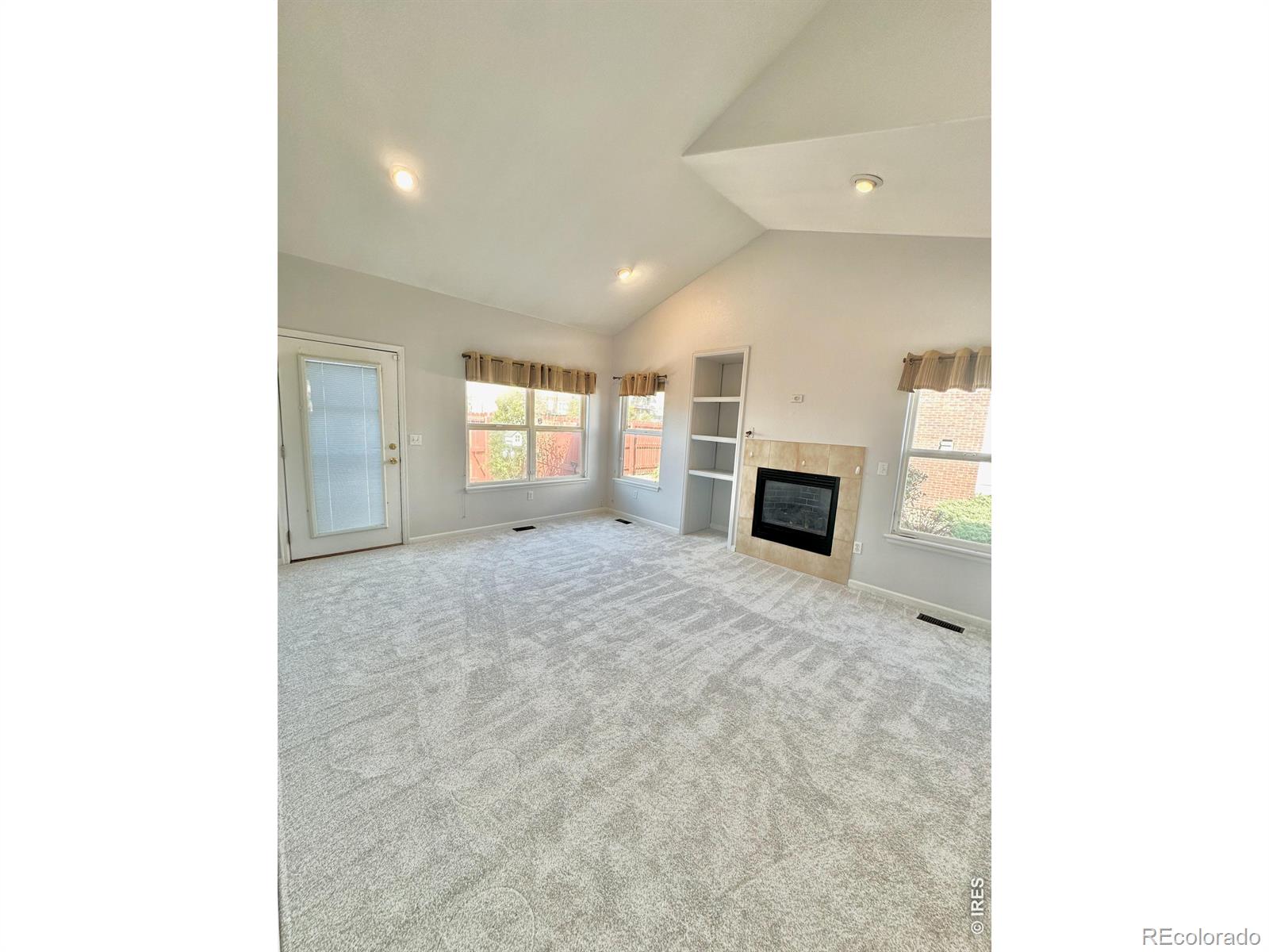 MLS Image #6 for 15555 e 40th avenue 7,denver, Colorado