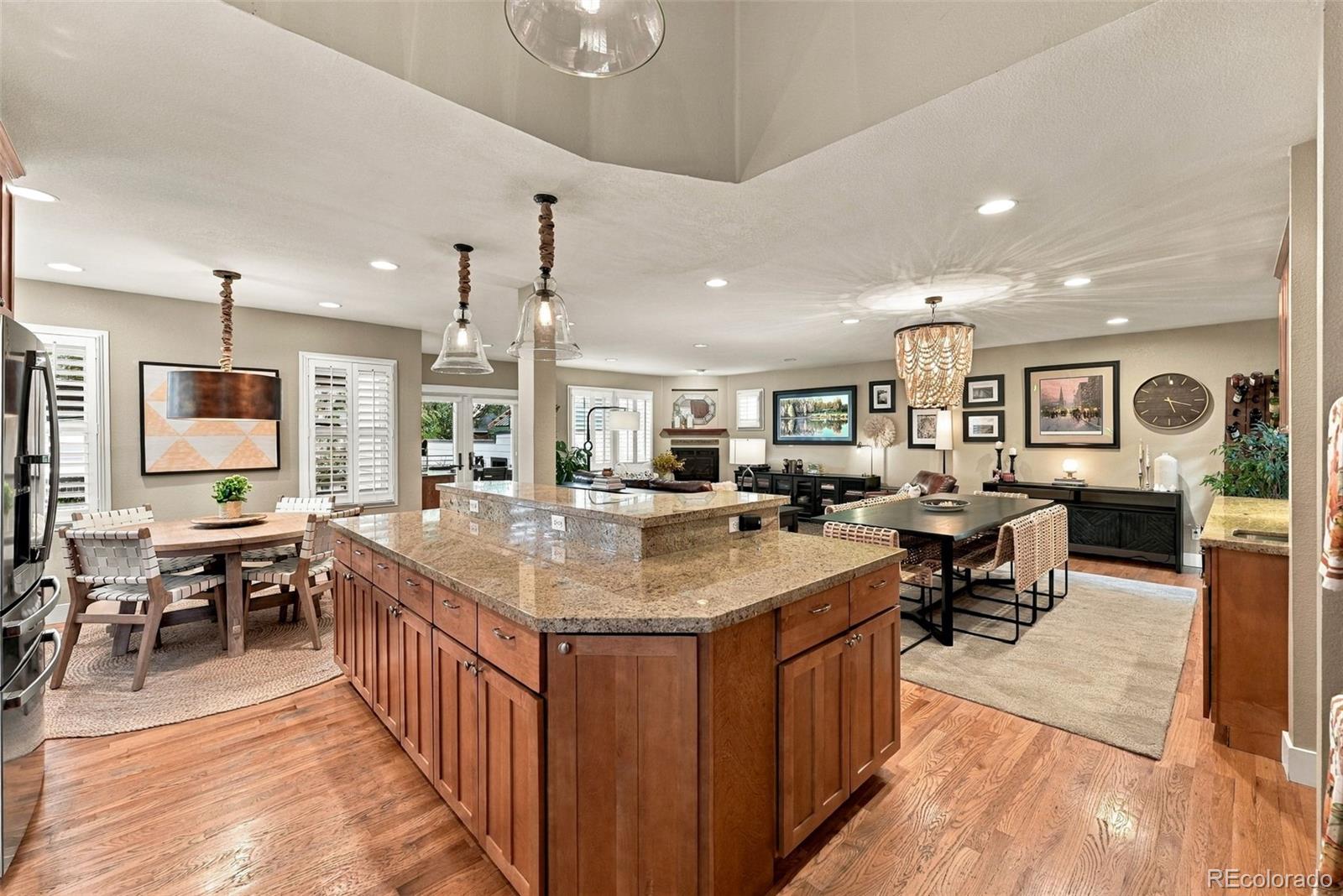 MLS Image #14 for 1781 s corona street,denver, Colorado