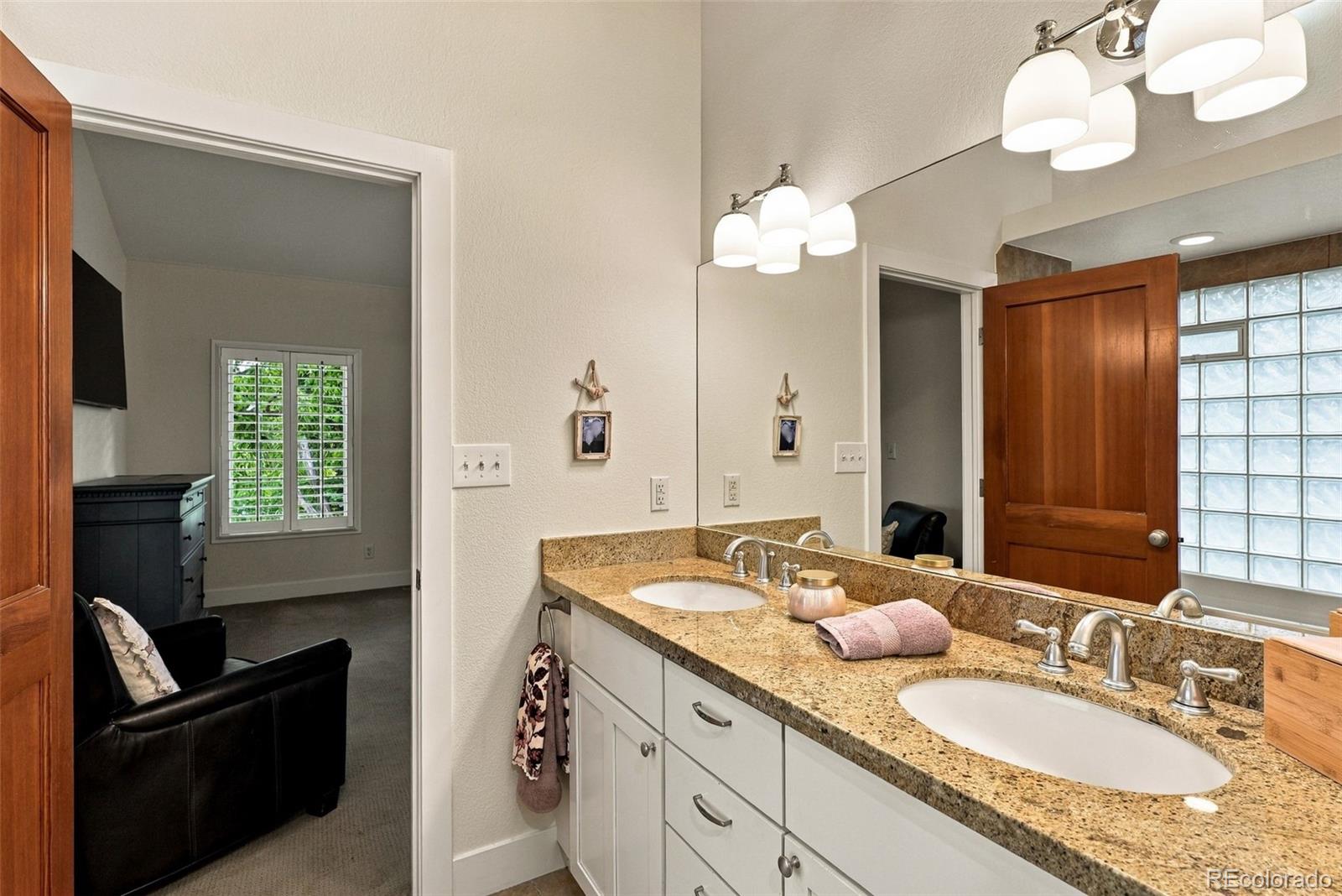 MLS Image #26 for 1781 s corona street,denver, Colorado