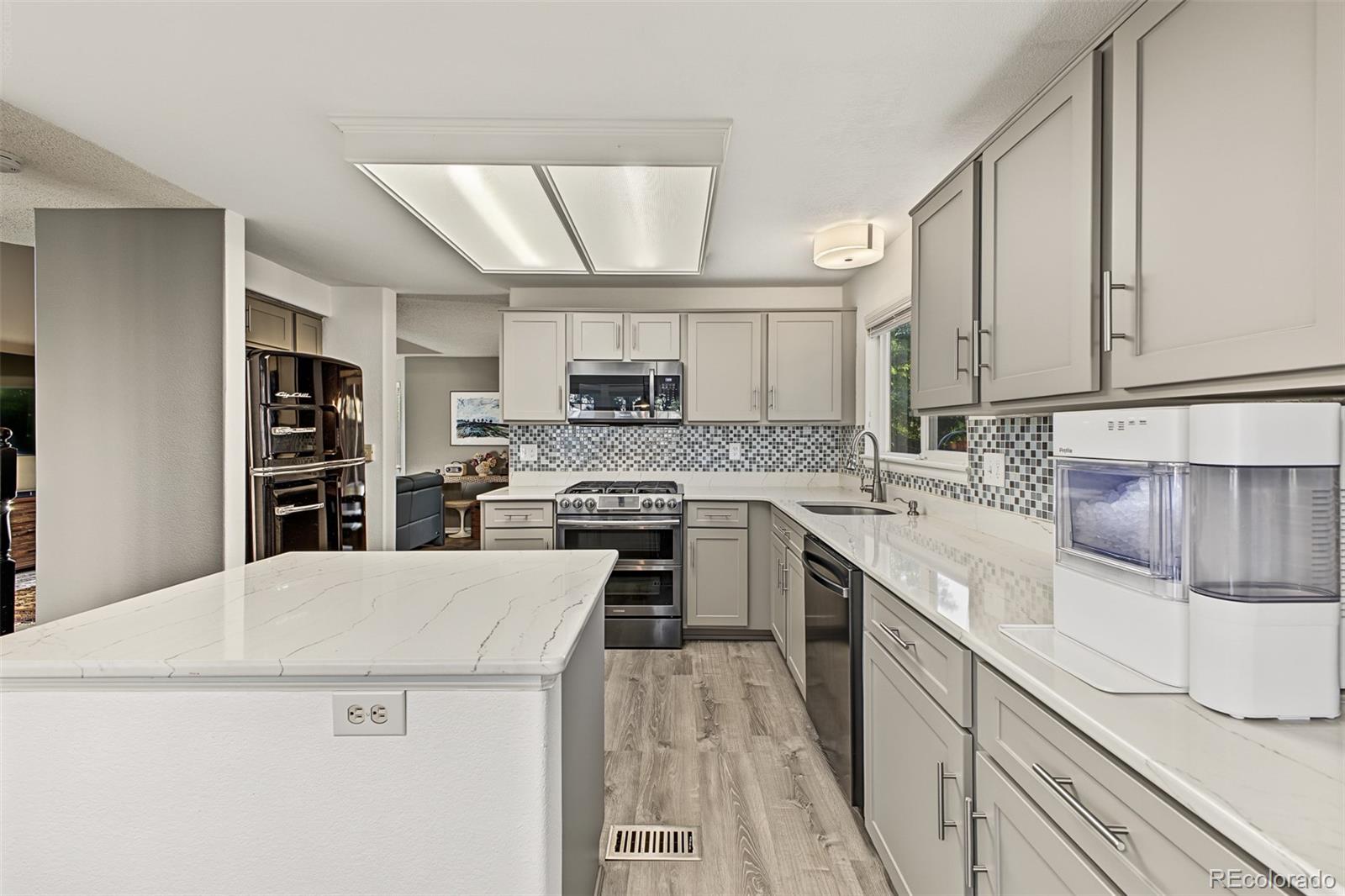 MLS Image #10 for 12545  dale court,broomfield, Colorado