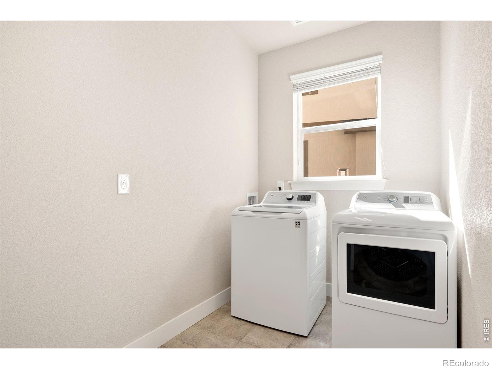 MLS Image #8 for 4010  via del oro drive,loveland, Colorado