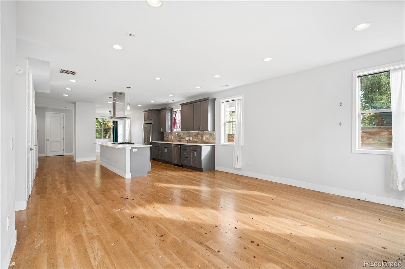 MLS Image #5 for 4983  vallejo street,denver, Colorado