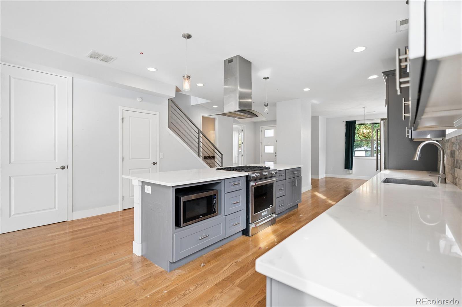 MLS Image #9 for 4983  vallejo street,denver, Colorado