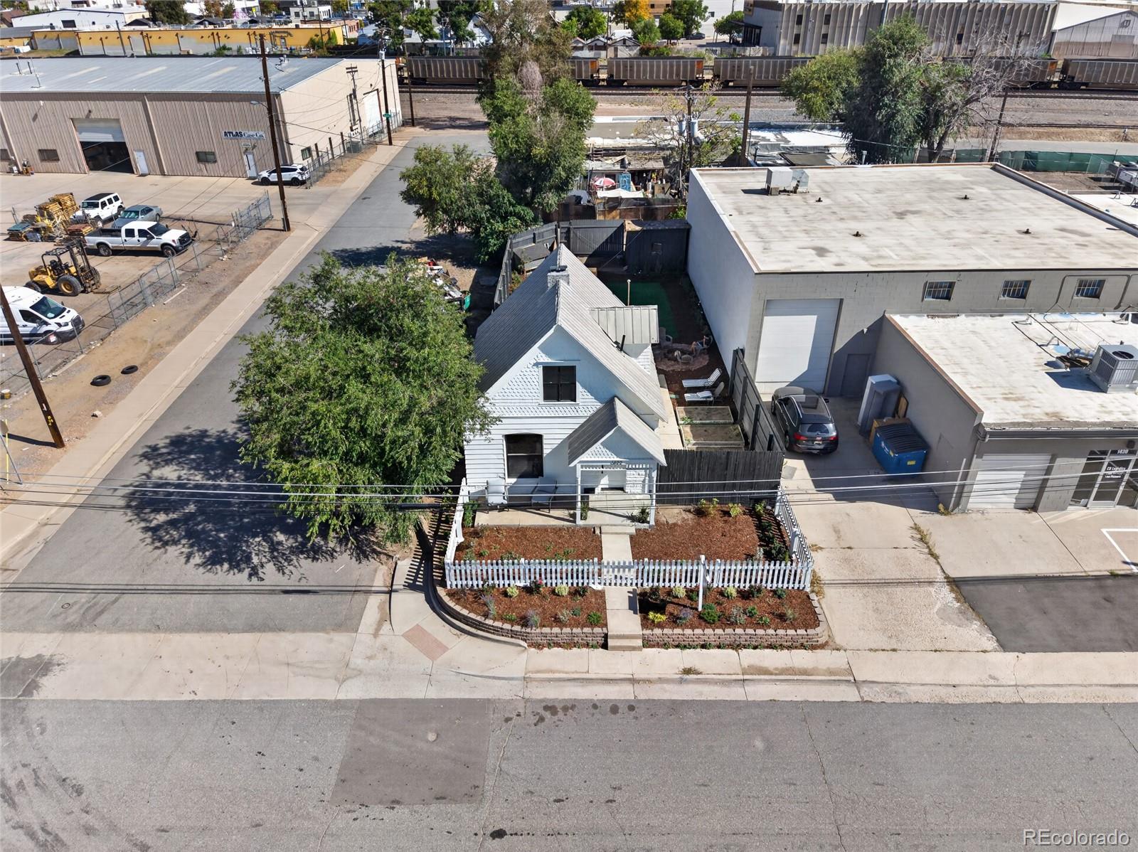 MLS Image #23 for 1422 s cherokee street,denver, Colorado