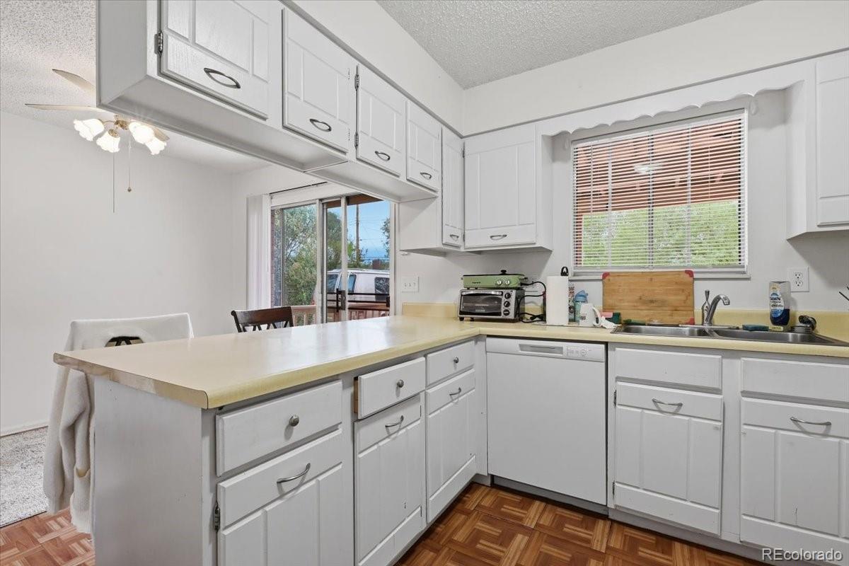 MLS Image #13 for 724-726  pioneer lane,colorado springs, Colorado