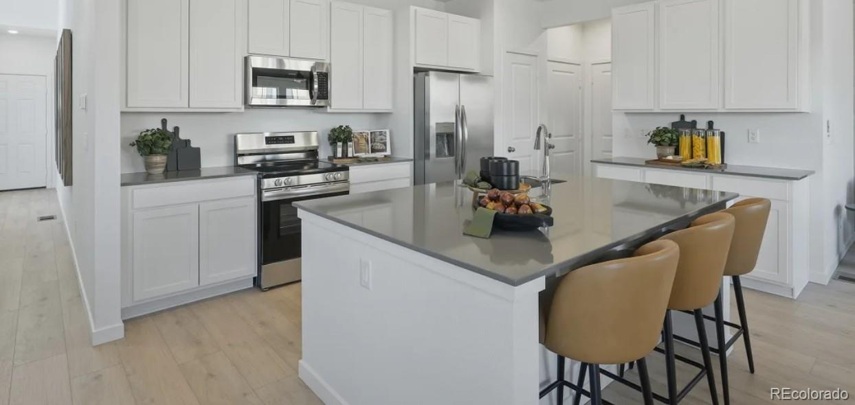 MLS Image #3 for 7049  juniper drive,thornton, Colorado