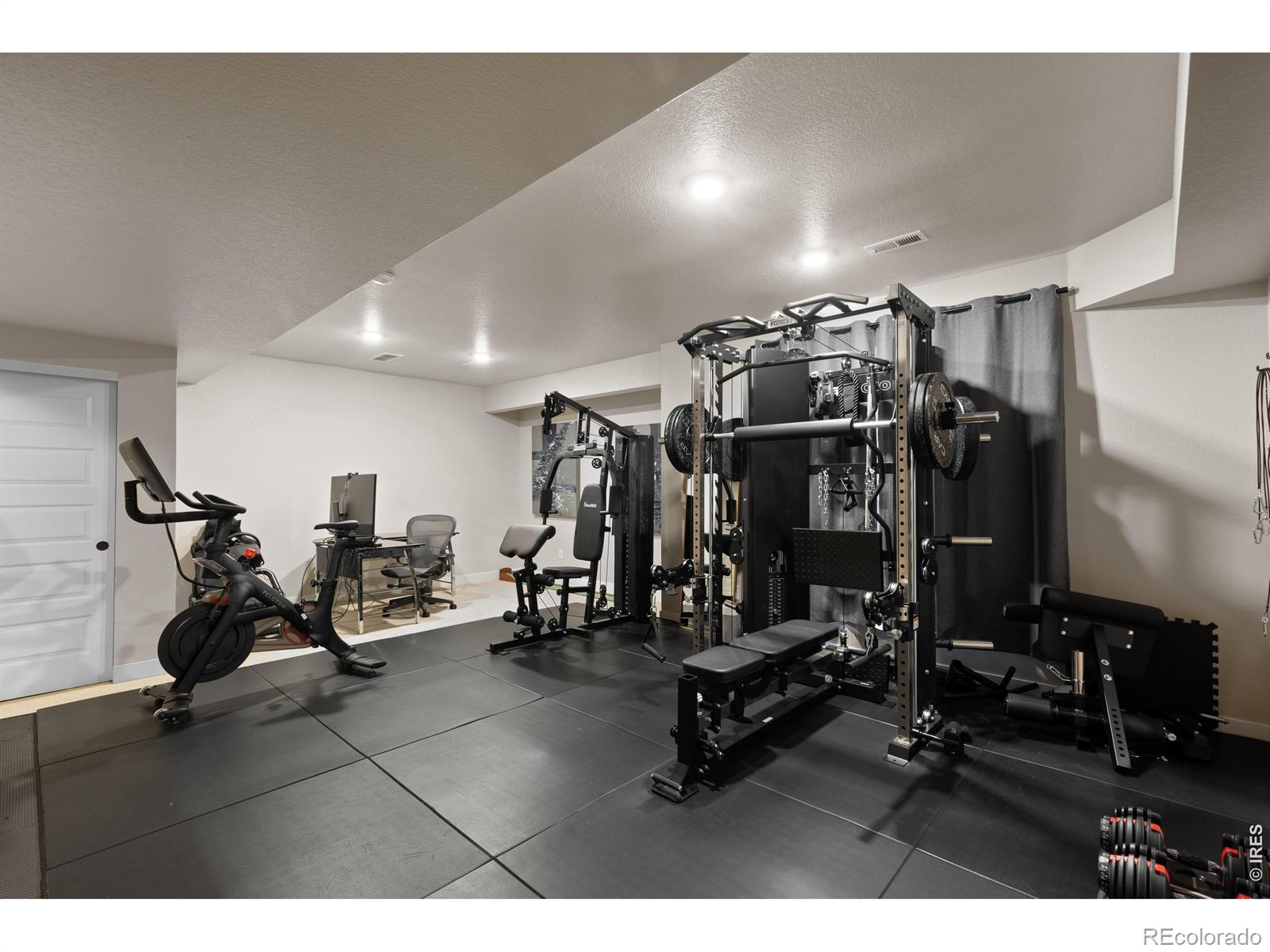MLS Image #23 for 6852  canosa street,denver, Colorado