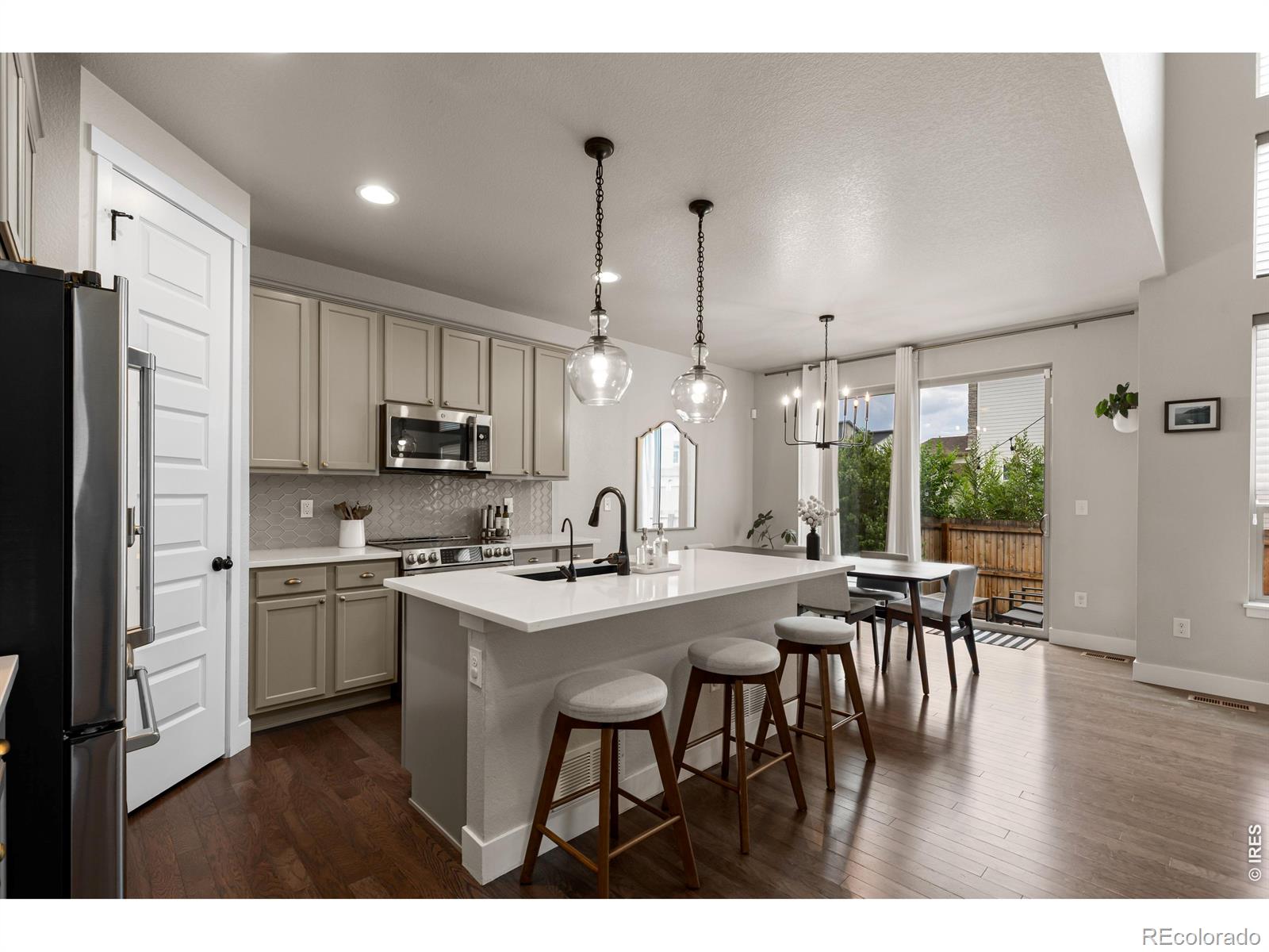 MLS Image #6 for 6852  canosa street,denver, Colorado