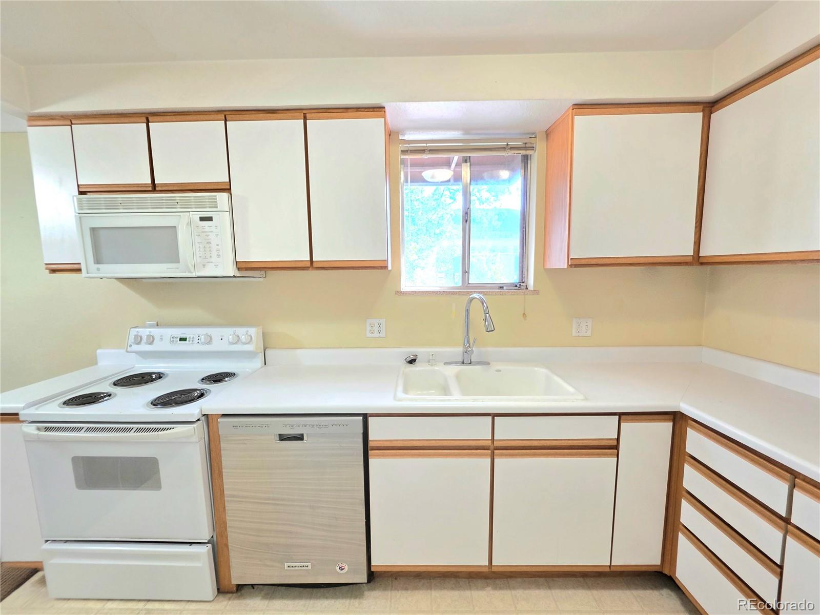 MLS Image #5 for 2295 e asbury avenue 401,denver, Colorado