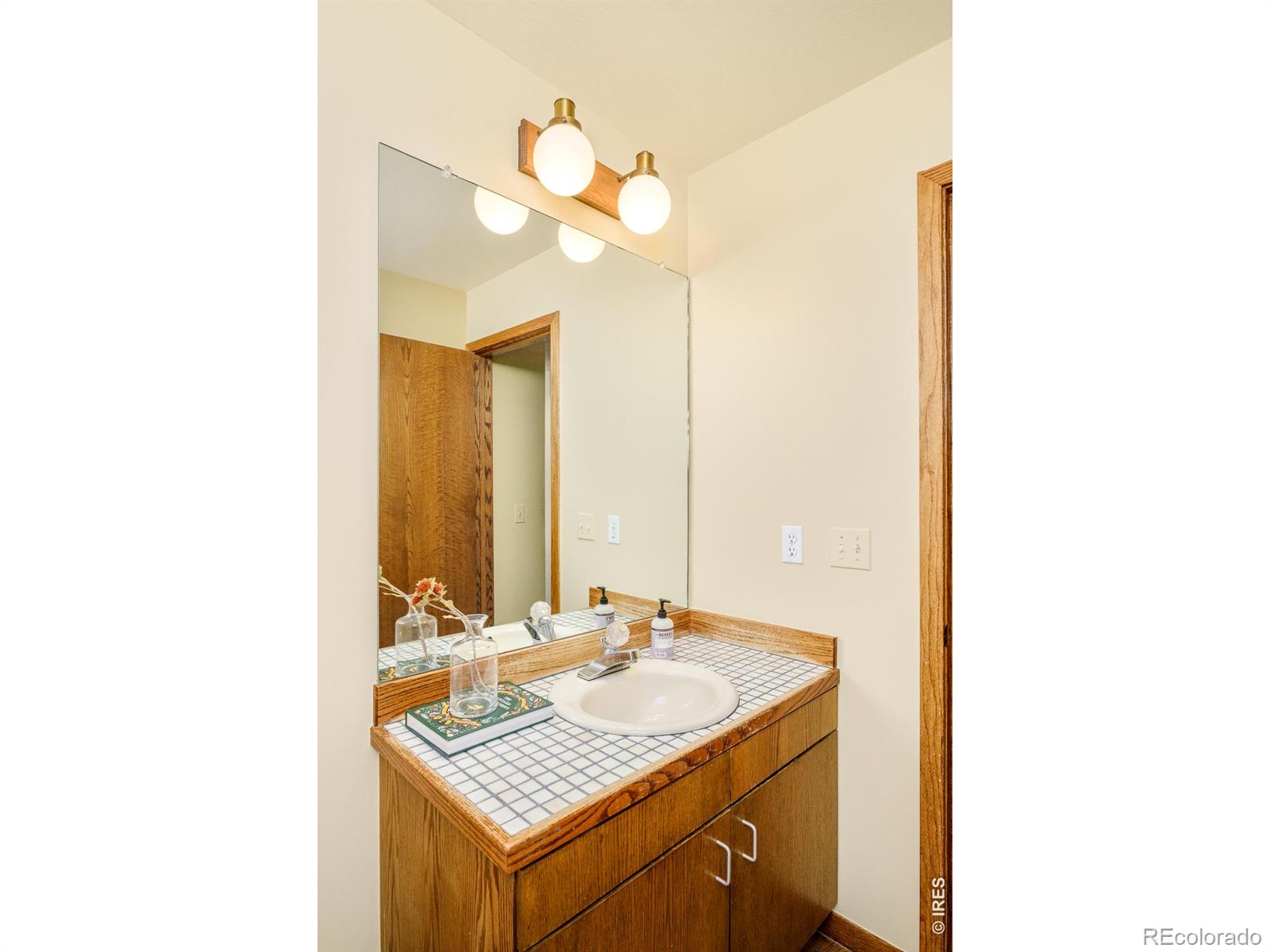 MLS Image #10 for 515  quail circle,boulder, Colorado