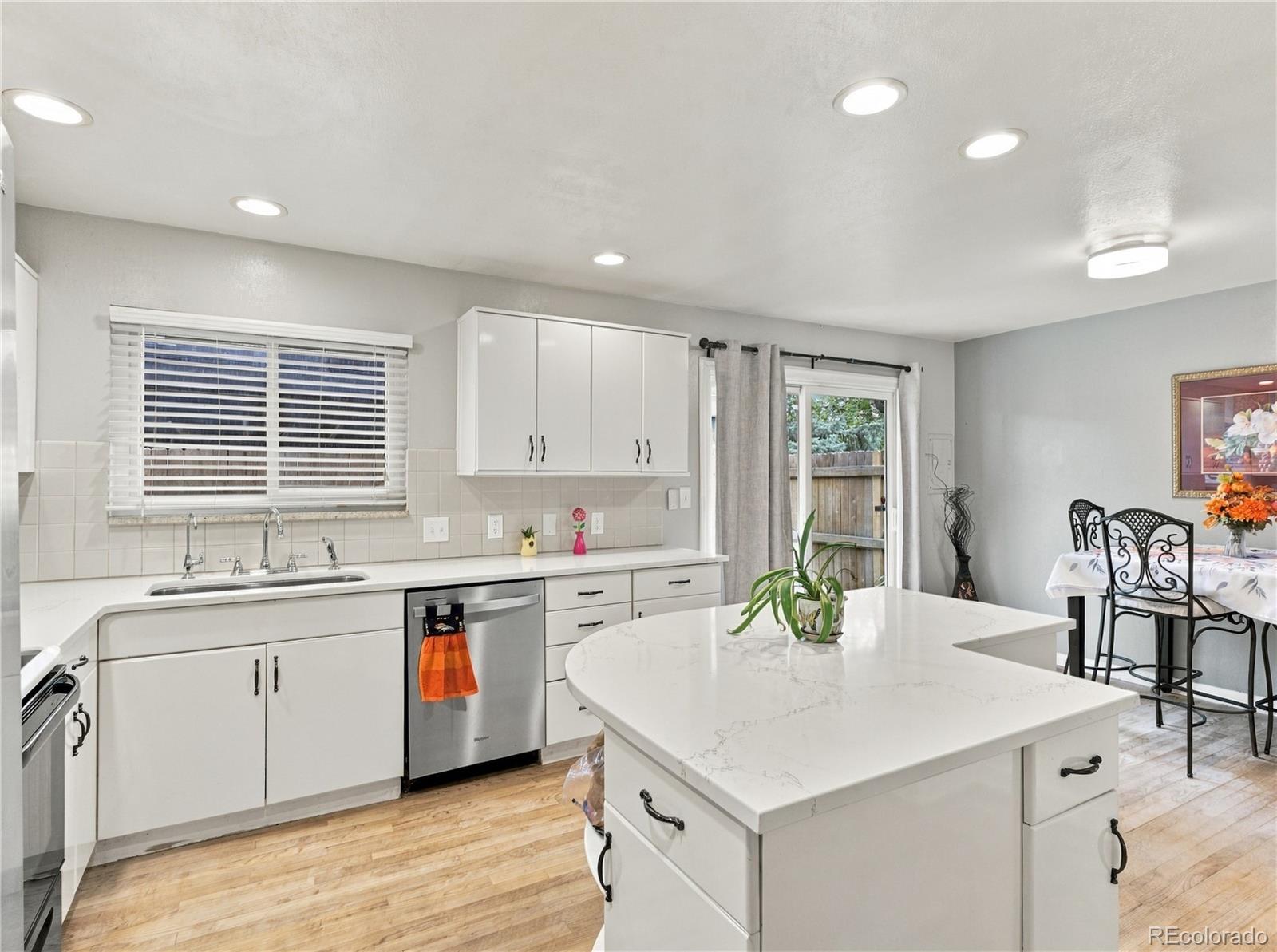 MLS Image #11 for 11203 w 18th avenue,lakewood, Colorado
