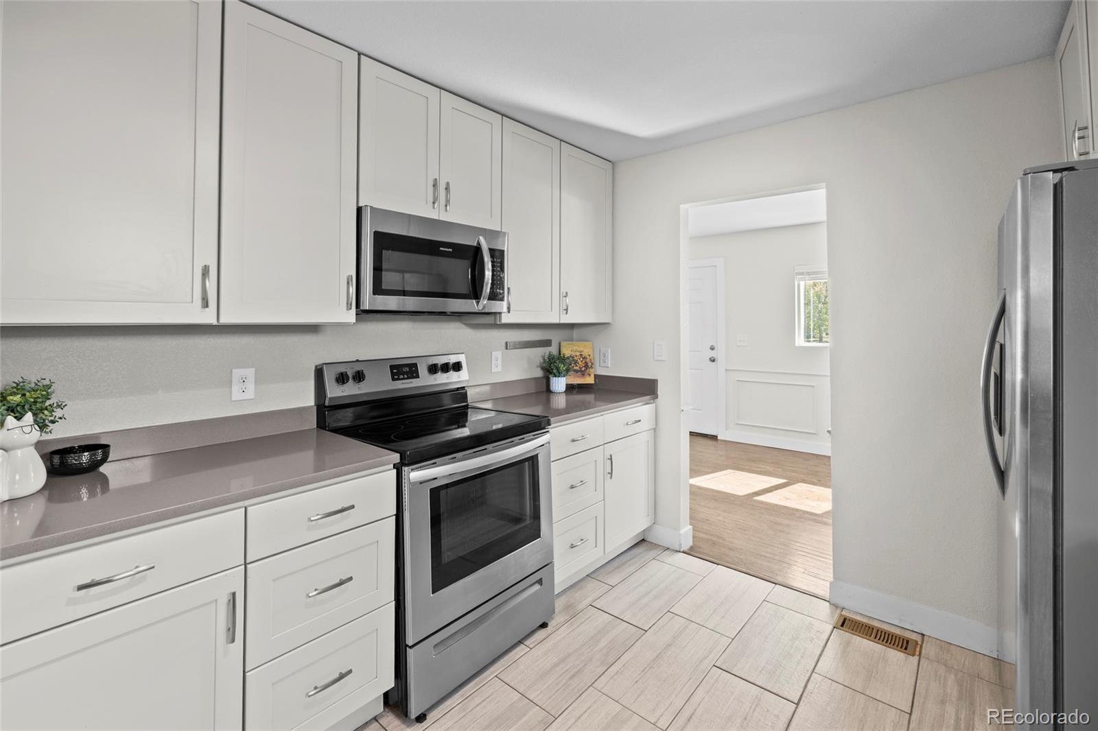 MLS Image #4 for 10925 w 39th avenue,wheat ridge, Colorado