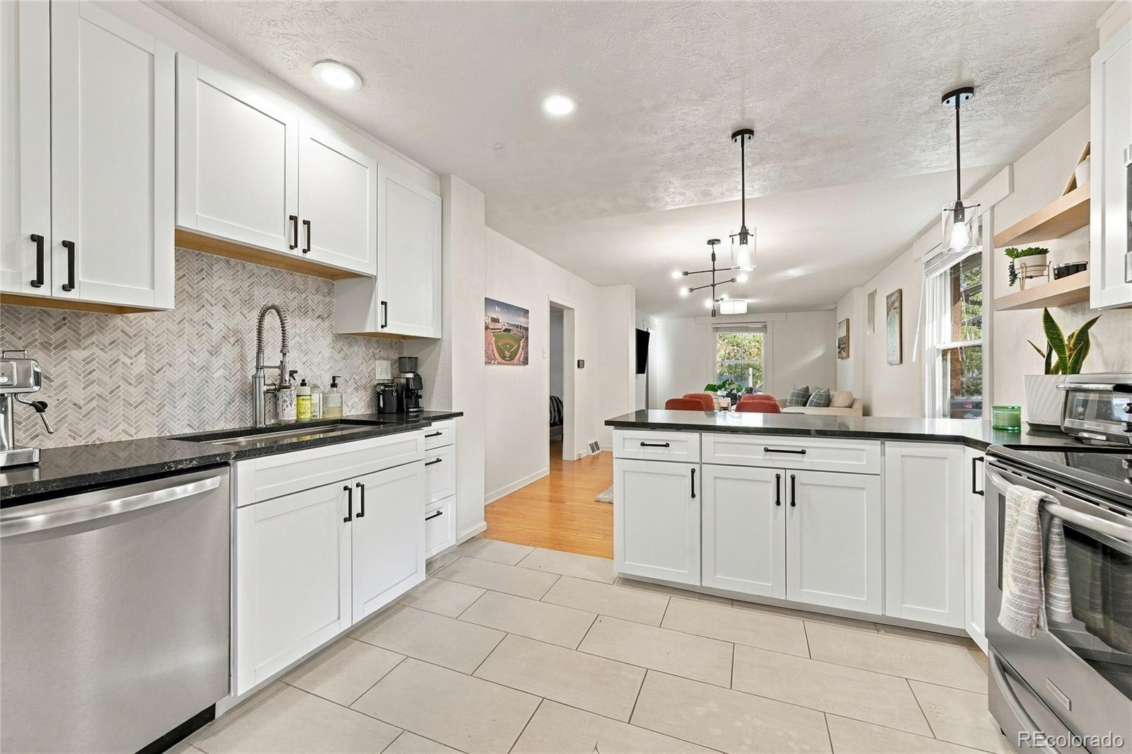 MLS Image #9 for 1315 s sherman street,denver, Colorado