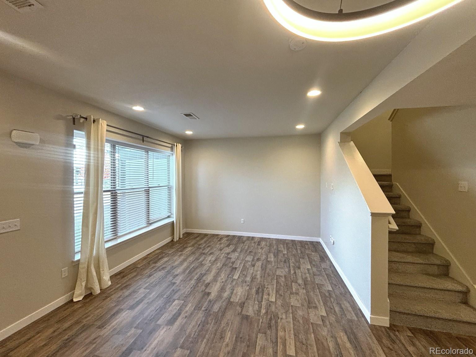 MLS Image #6 for 8920 e 58th avenue ,denver, Colorado