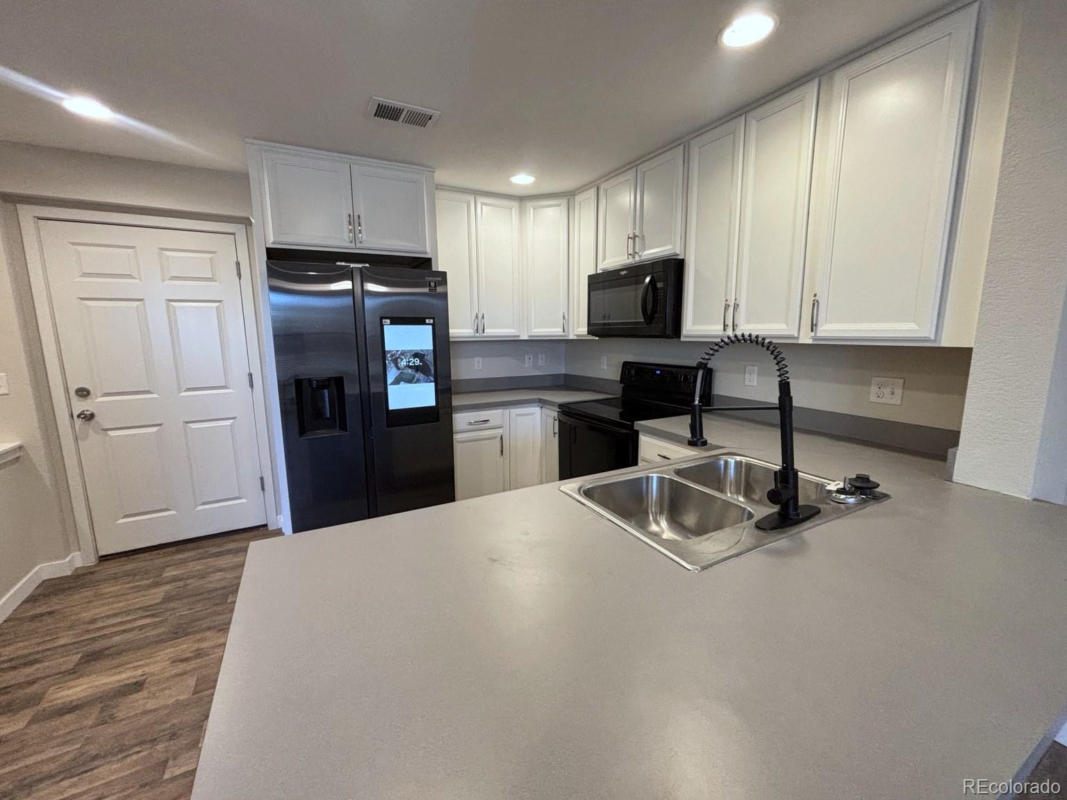 MLS Image #9 for 8920 e 58th avenue ,denver, Colorado