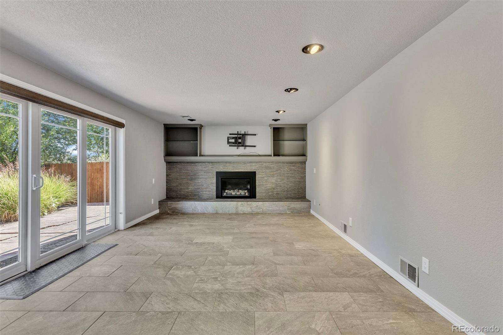 MLS Image #13 for 4064 s willow way,denver, Colorado