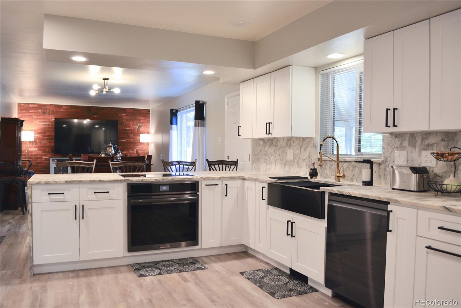 MLS Image #2 for 179  del mar circle,aurora, Colorado