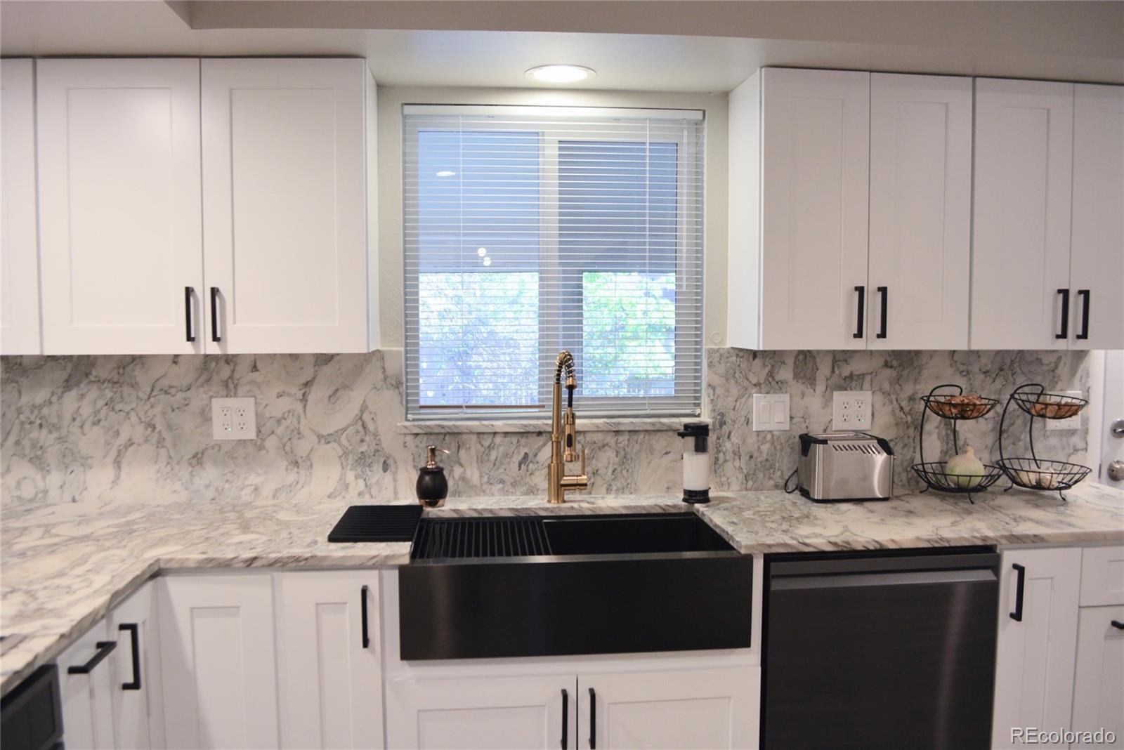 MLS Image #4 for 179  del mar circle,aurora, Colorado