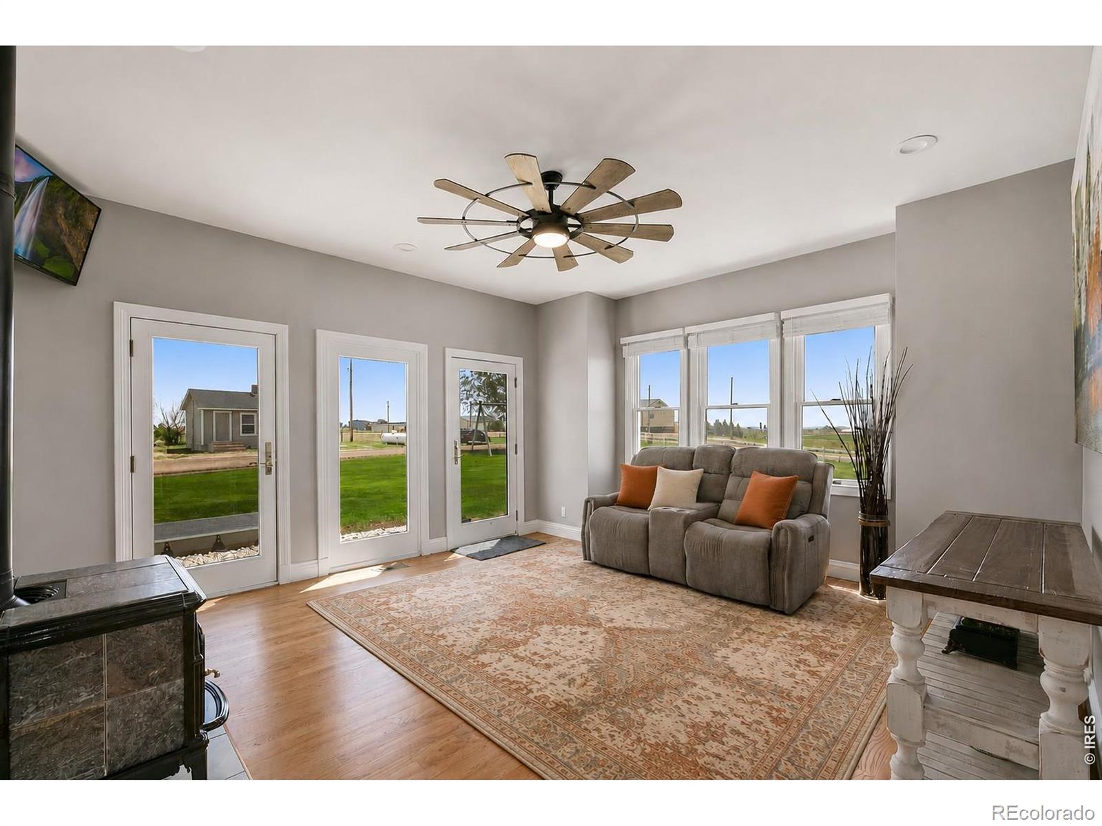 MLS Image #13 for 27195  county road 66 ,gill, Colorado