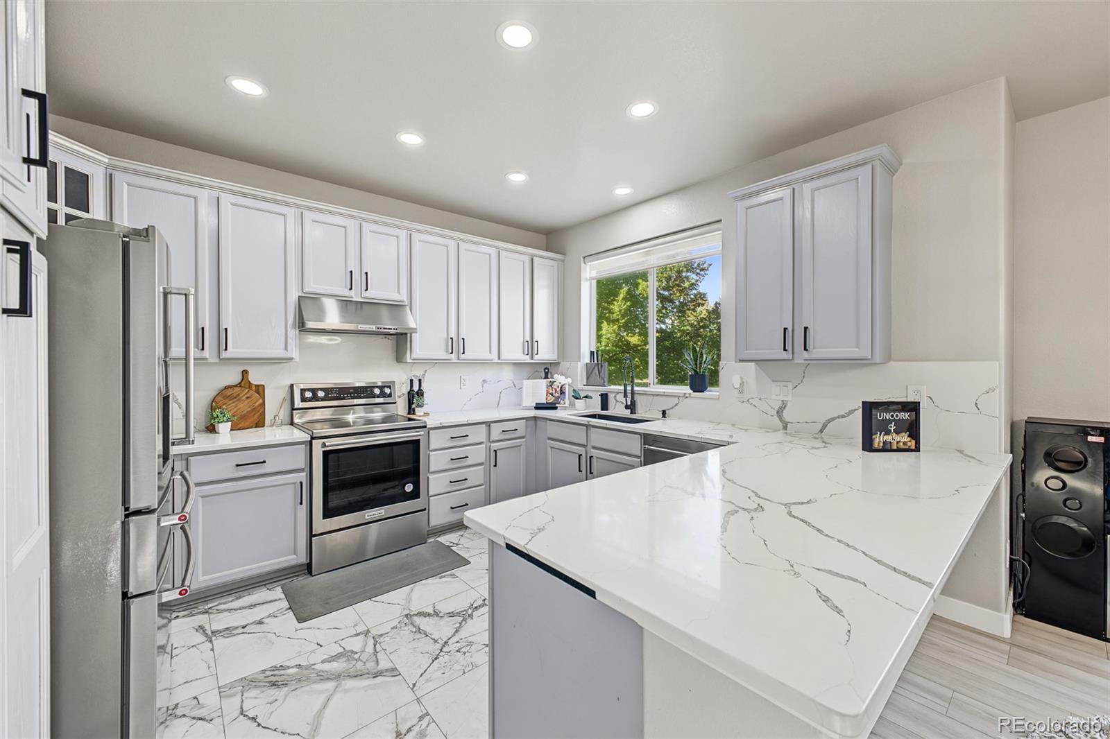 MLS Image #12 for 5581 s harlan street,denver, Colorado