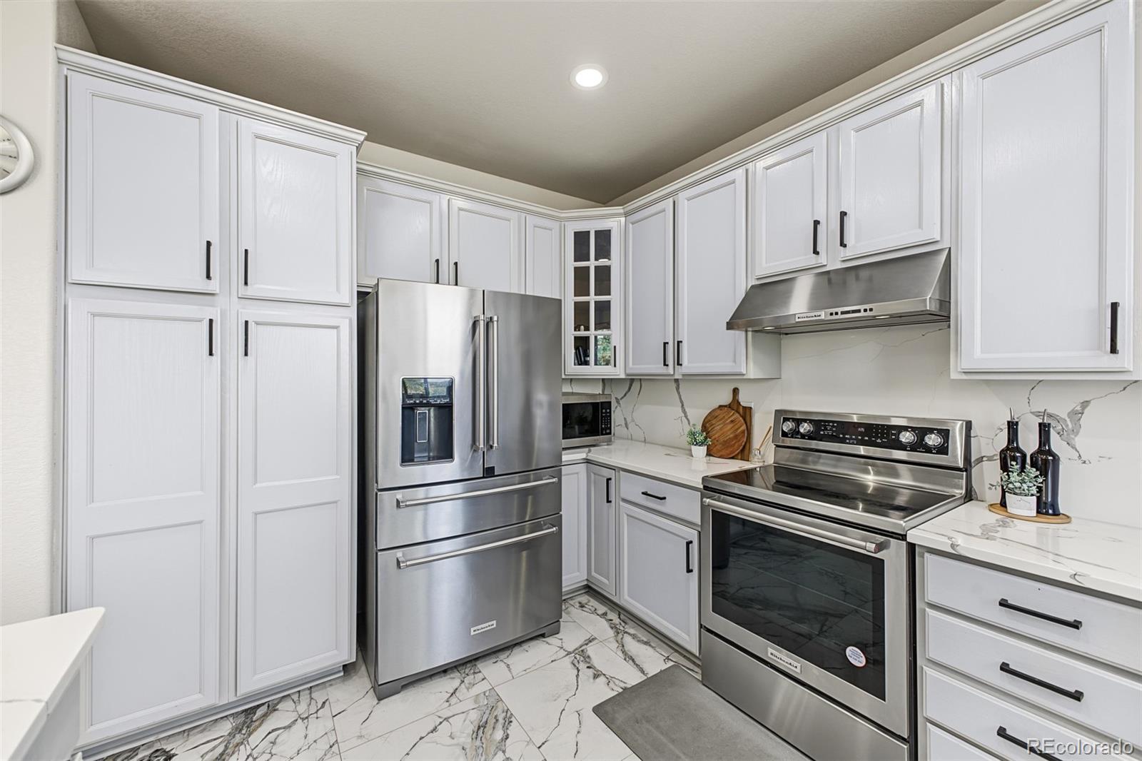 MLS Image #14 for 5581 s harlan street,denver, Colorado