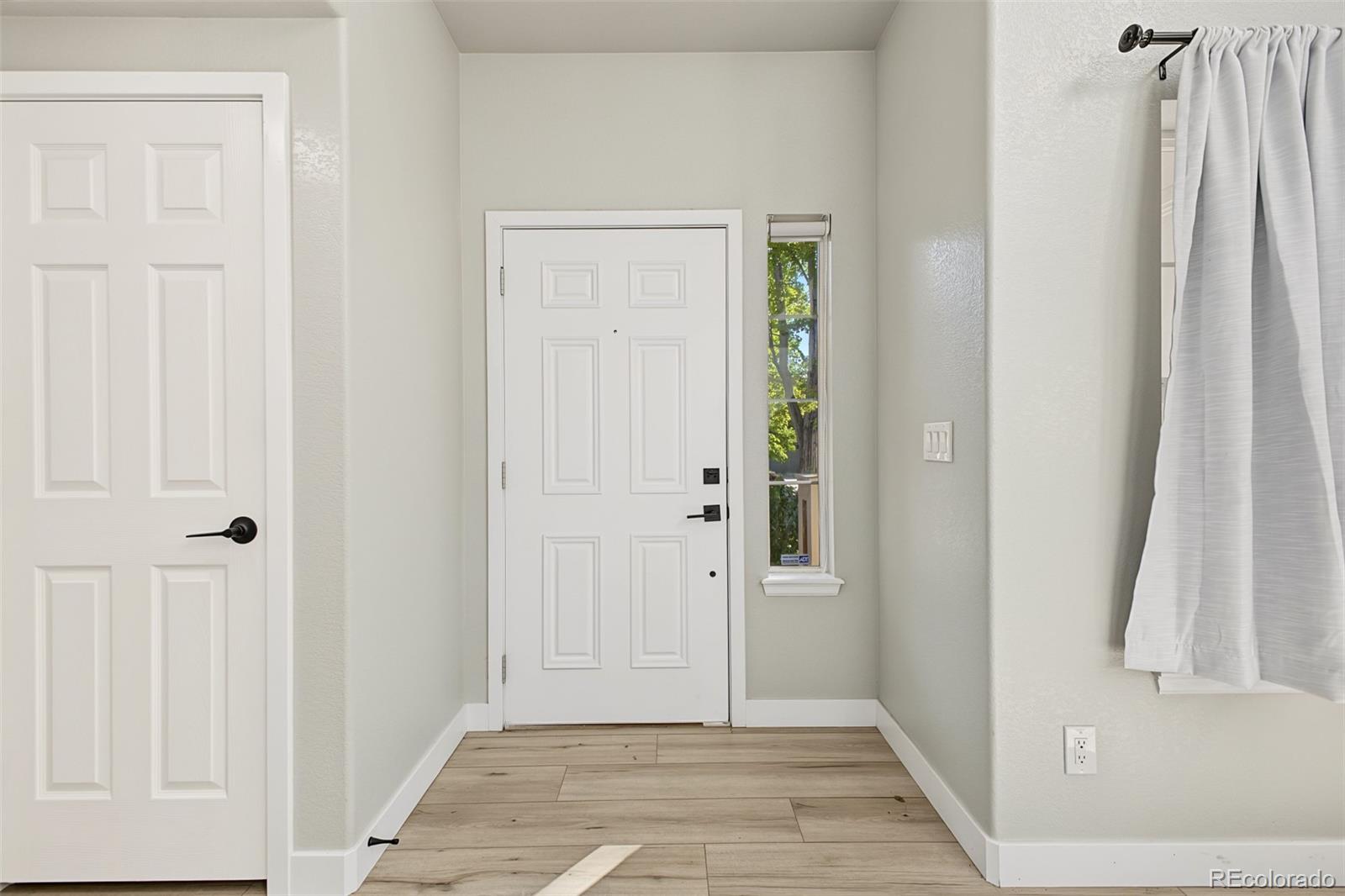 MLS Image #4 for 5581 s harlan street,denver, Colorado