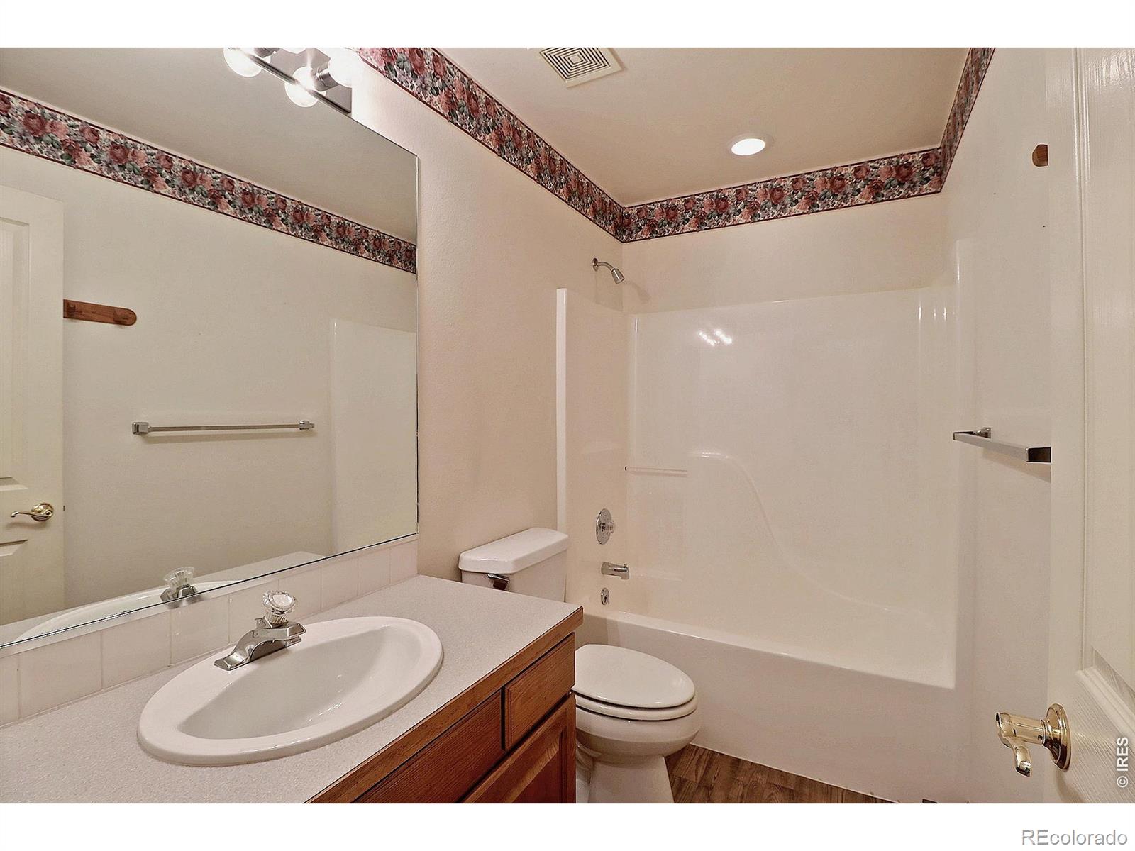 MLS Image #21 for 1956  45th avenue,greeley, Colorado