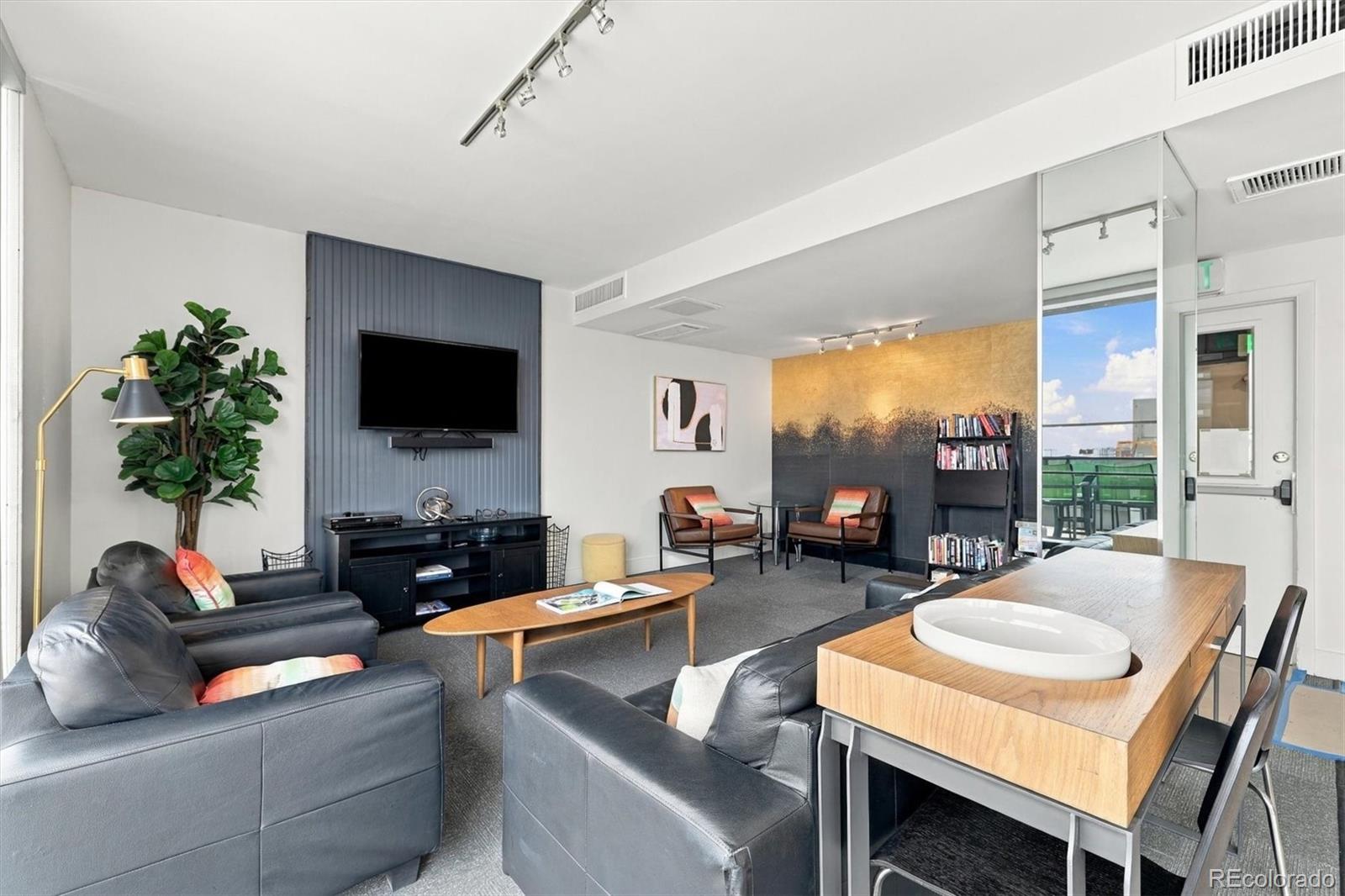 MLS Image #12 for 790 n washington street,denver, Colorado