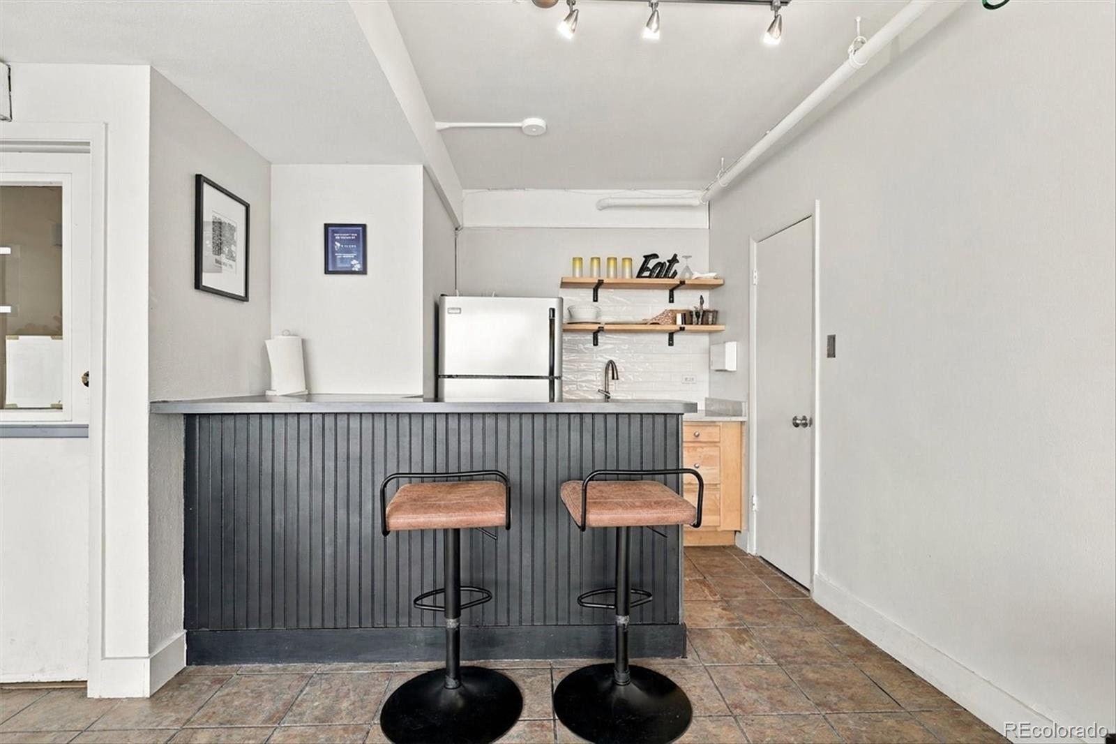 MLS Image #13 for 790 n washington street,denver, Colorado