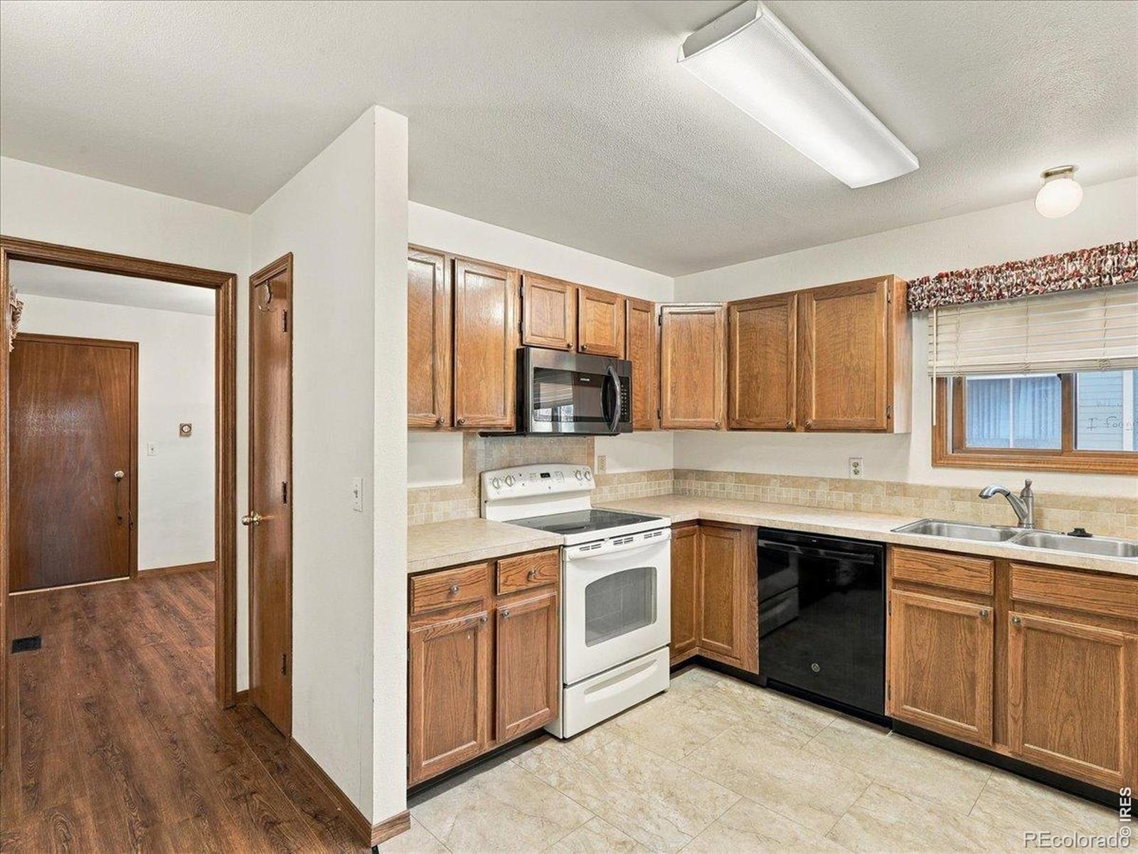 MLS Image #7 for 1100  taft avenue,loveland, Colorado