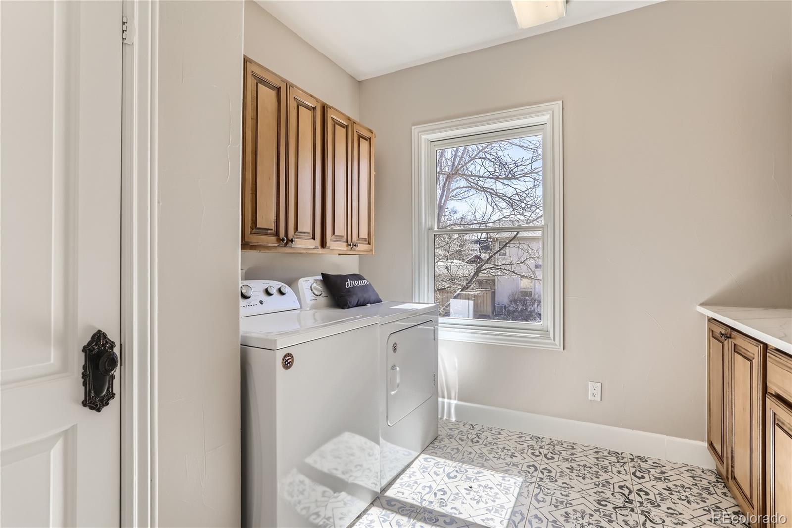 MLS Image #25 for 500  jackson street,denver, Colorado